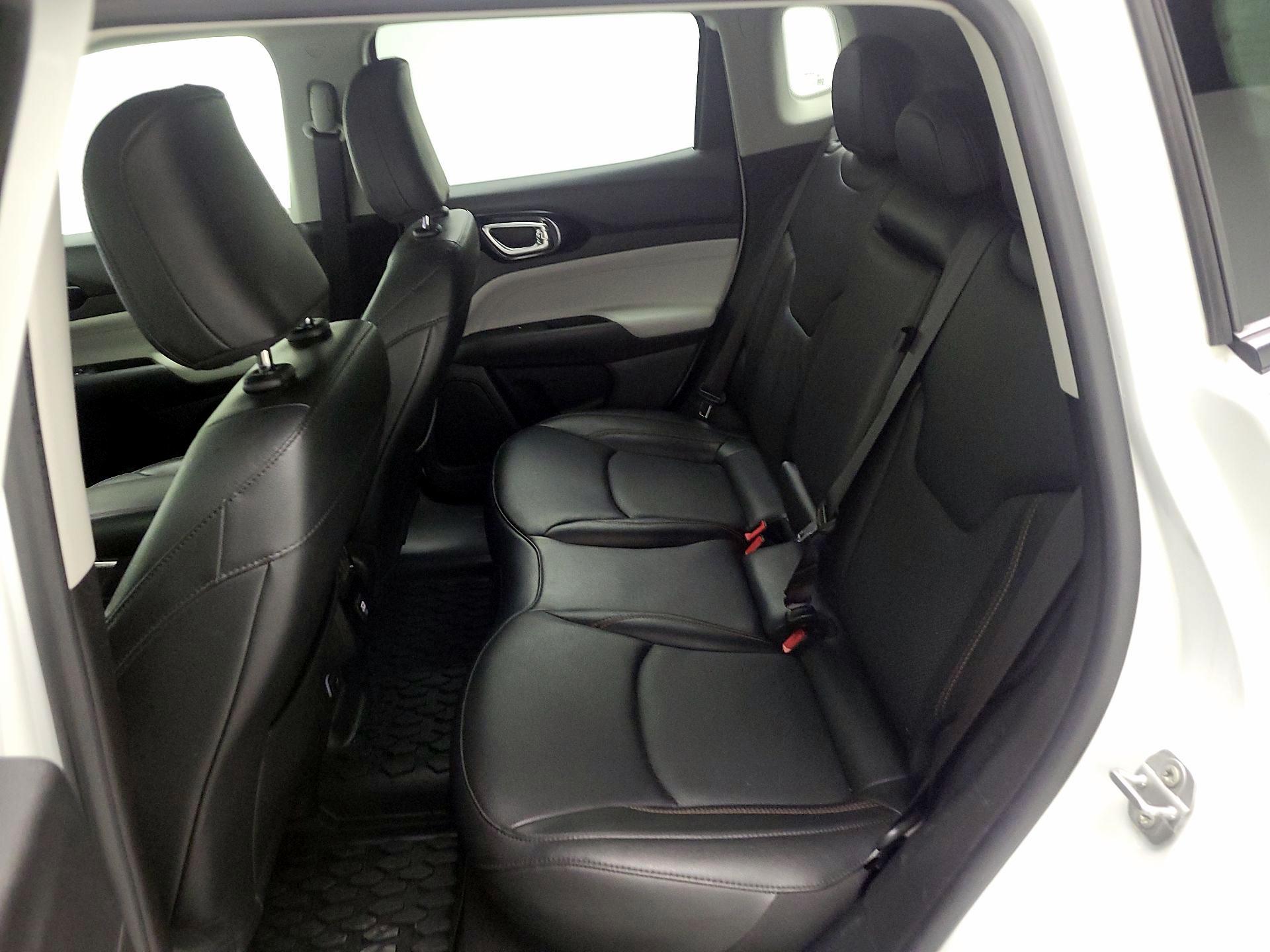 Thumbnail: 2022 Jeep Compass - 19