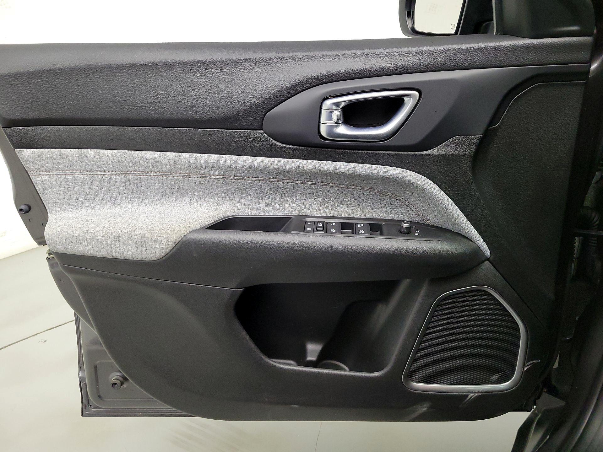 Thumbnail: 2022 Jeep Compass - 12