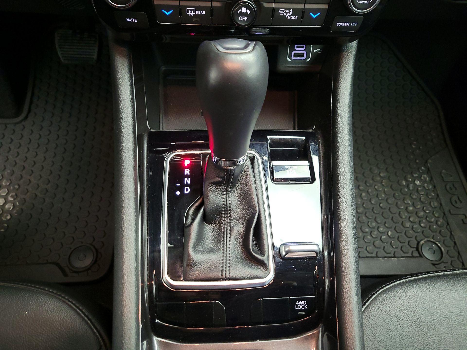 Thumbnail: 2022 Jeep Compass - 16