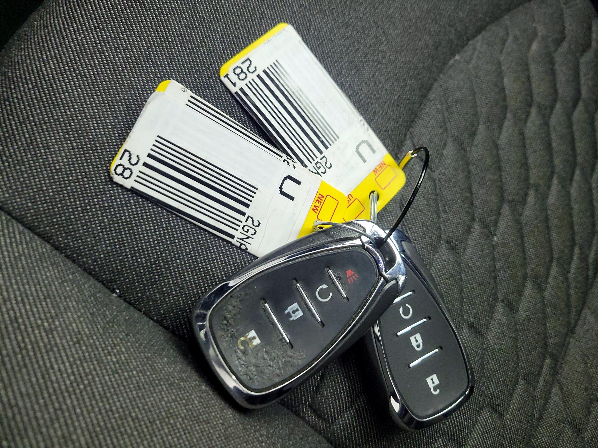 Thumbnail: 2020 Chevrolet Equinox - 18