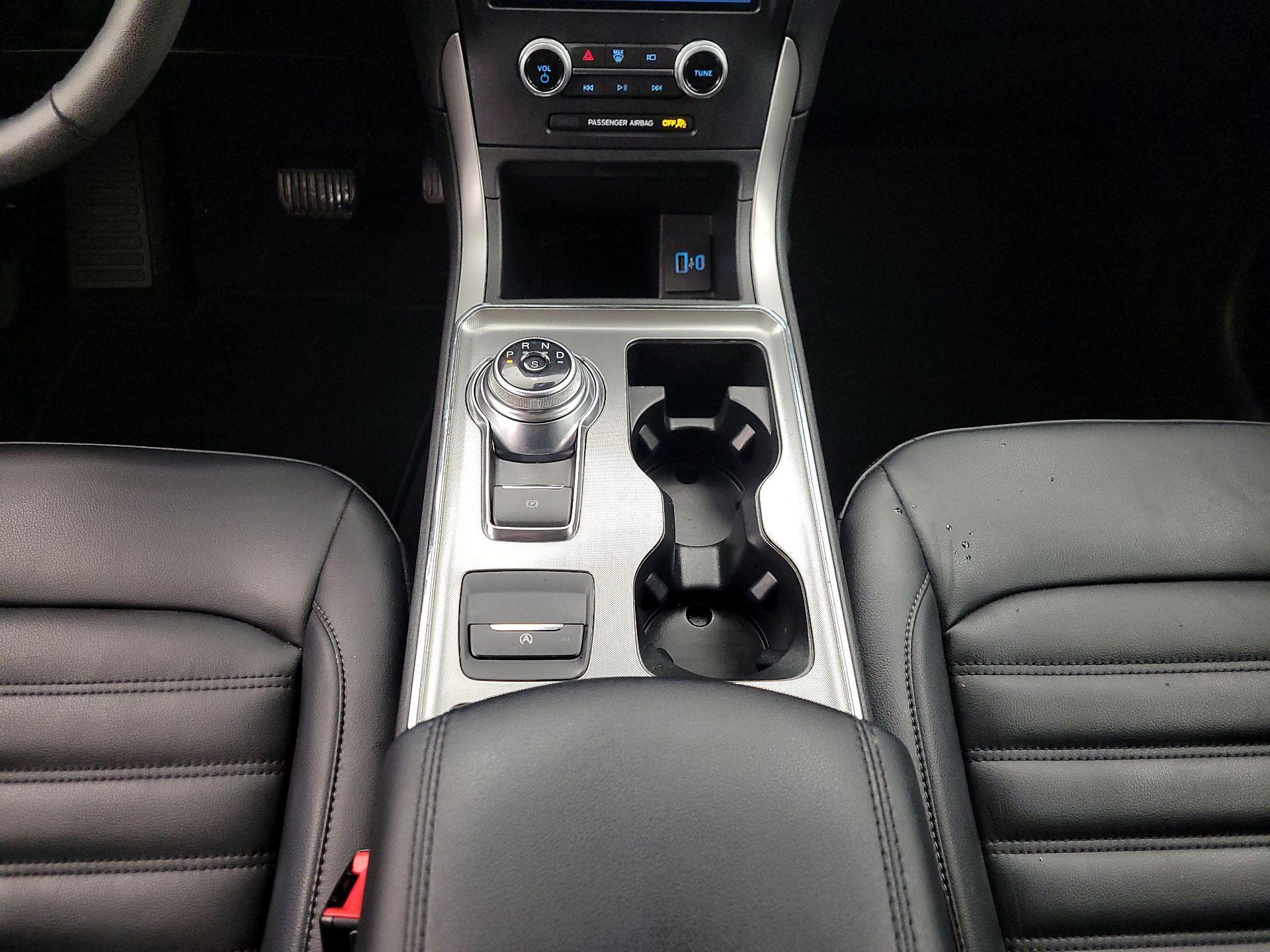 Thumbnail: 2022 Ford Edge - 17