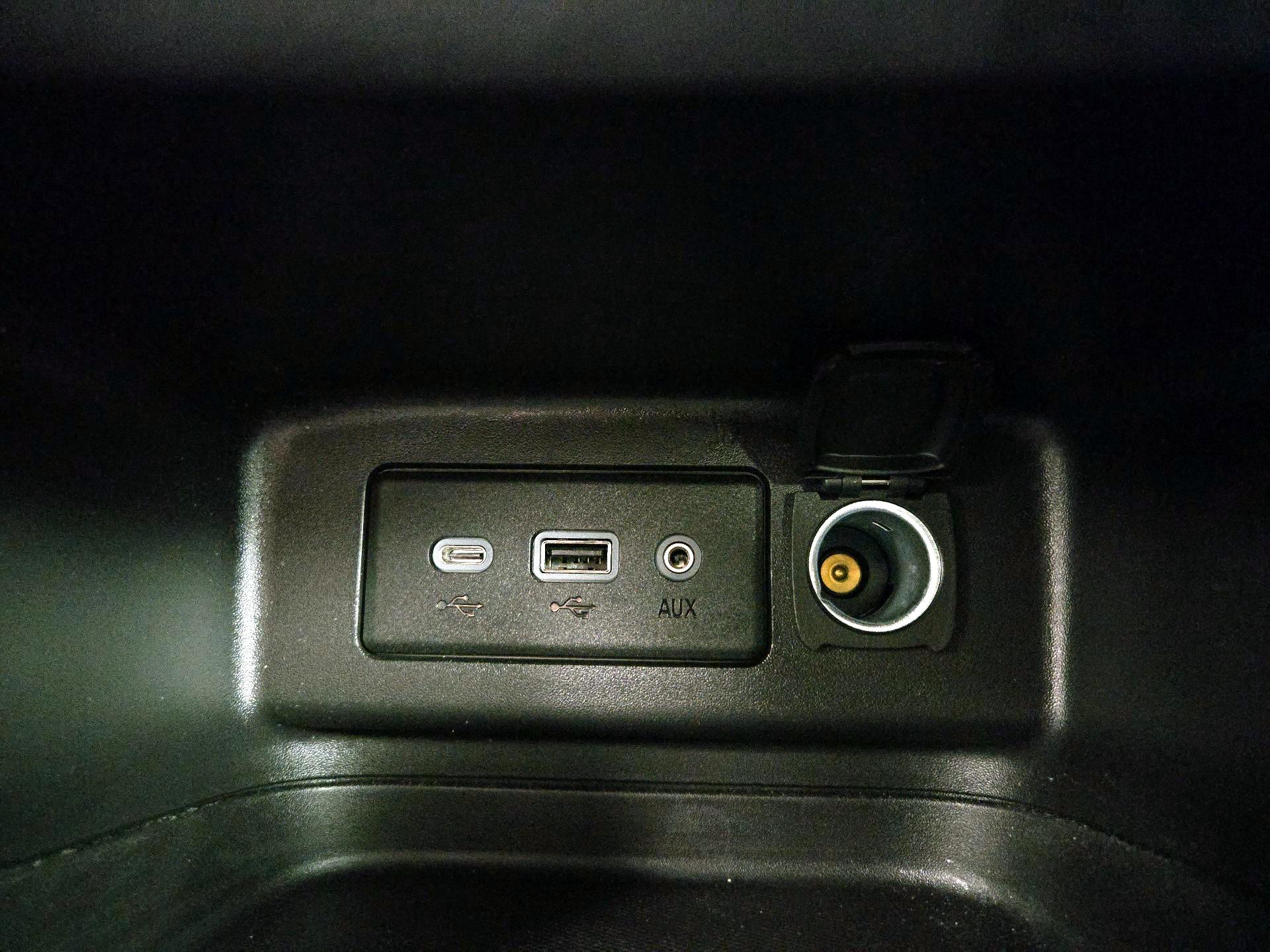 Thumbnail: 2023 Chevrolet Equinox - 18