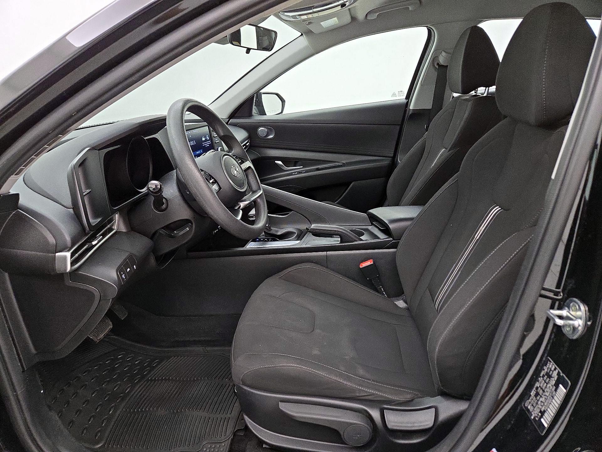 Thumbnail: 2023 Hyundai Elantra - 11