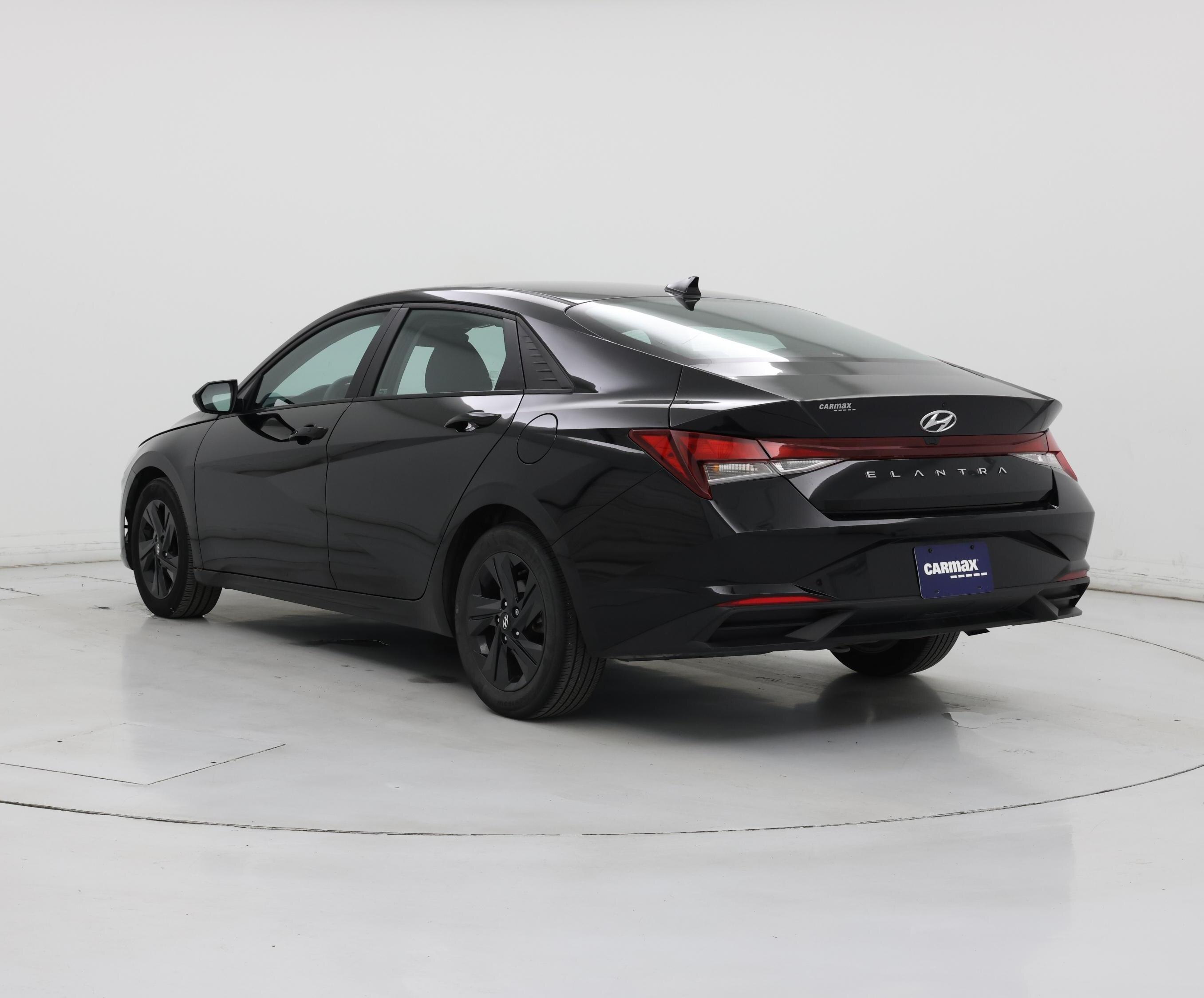 Thumbnail: 2023 Hyundai Elantra - 2