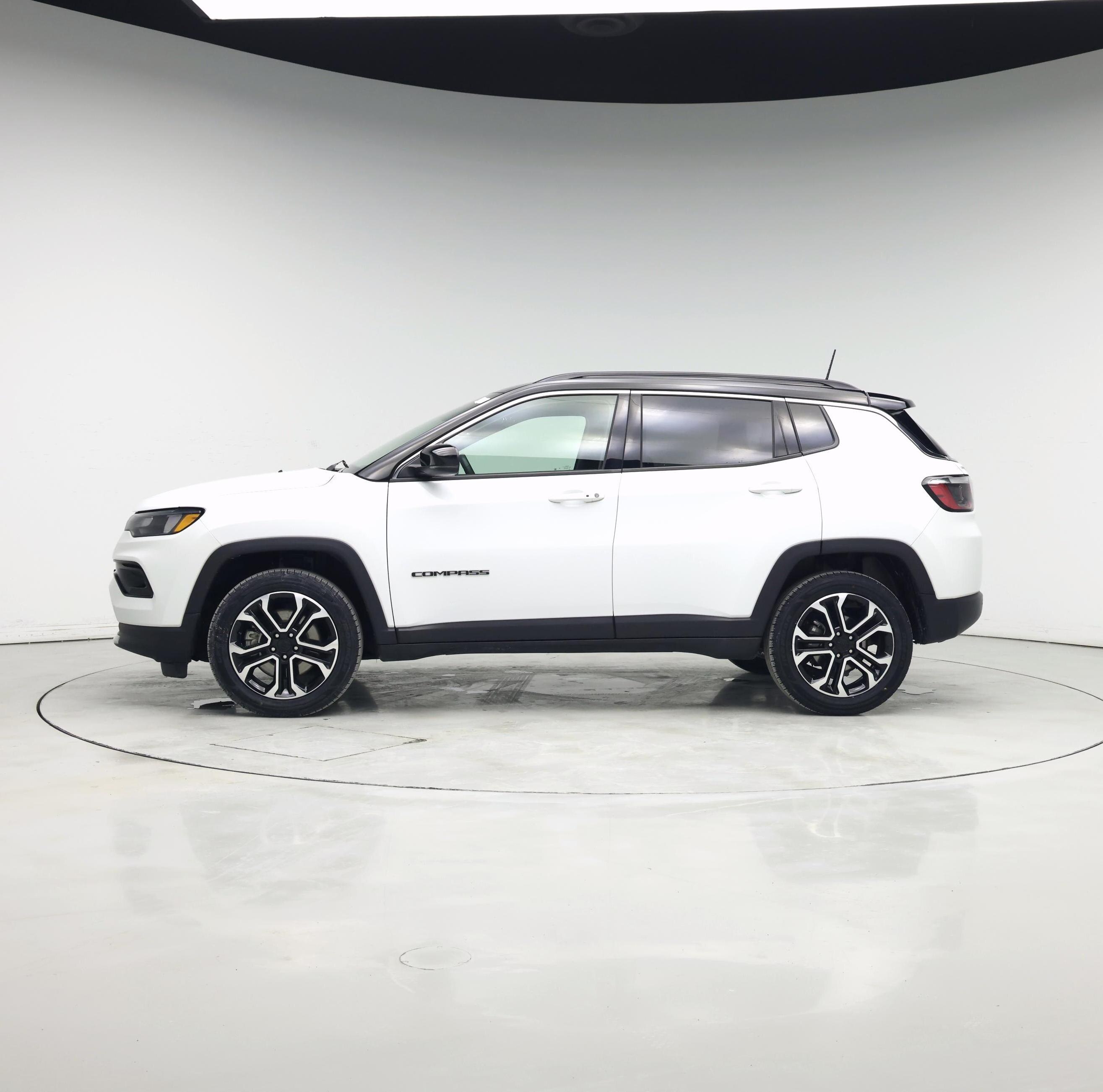 Thumbnail: 2023 Jeep Compass - 3