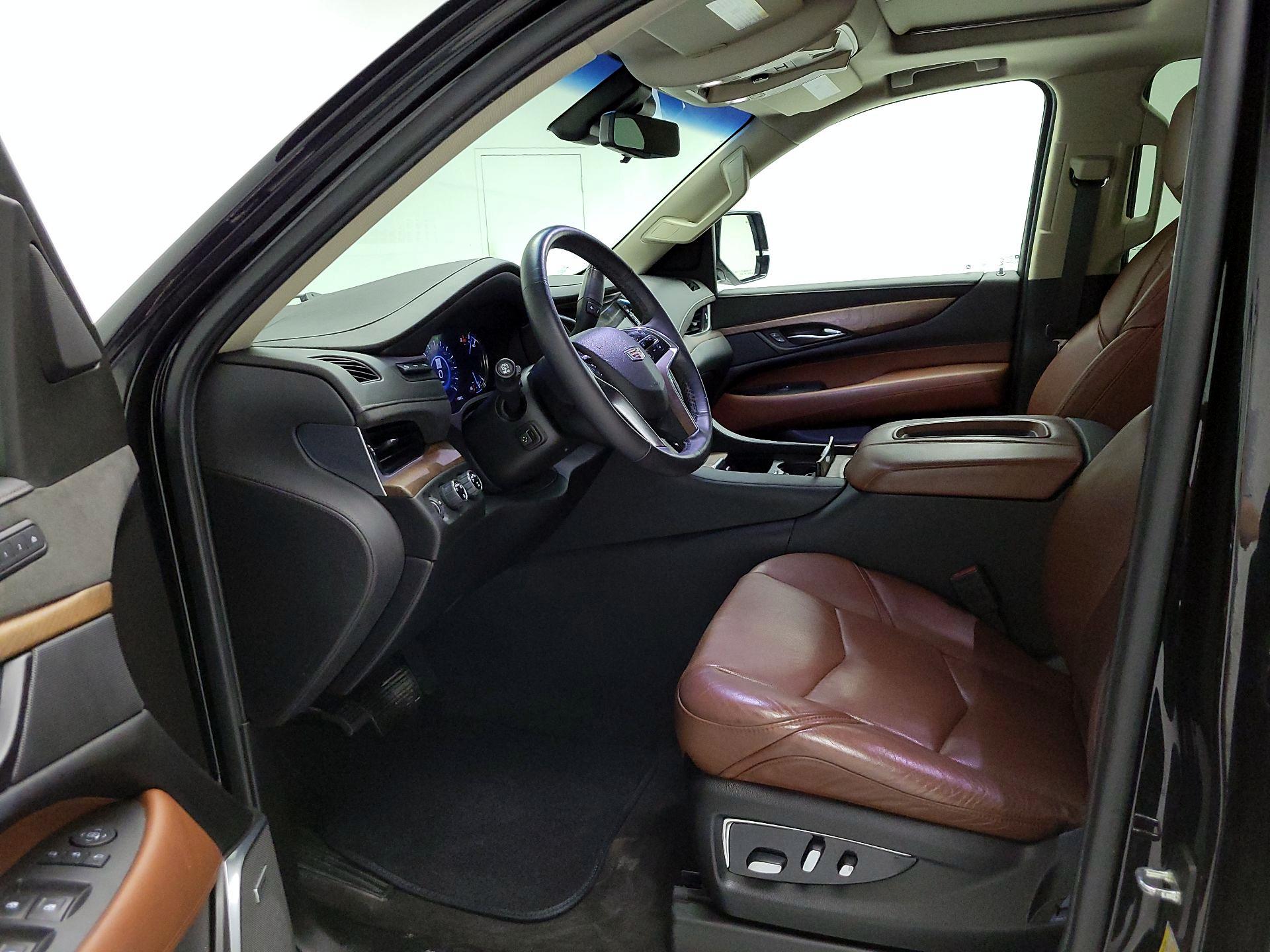 Thumbnail: 2020 Cadillac Escalade - 11