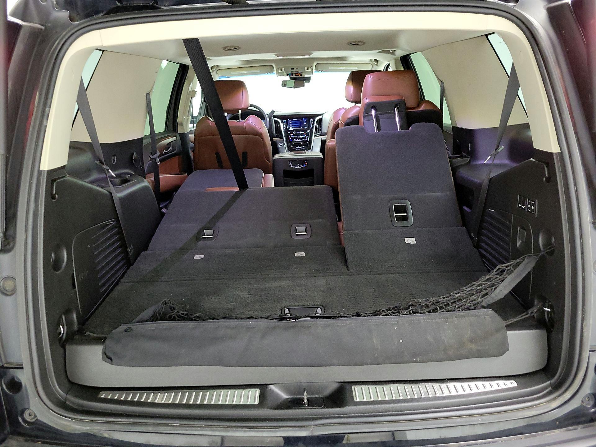 Thumbnail: 2020 Cadillac Escalade - 16