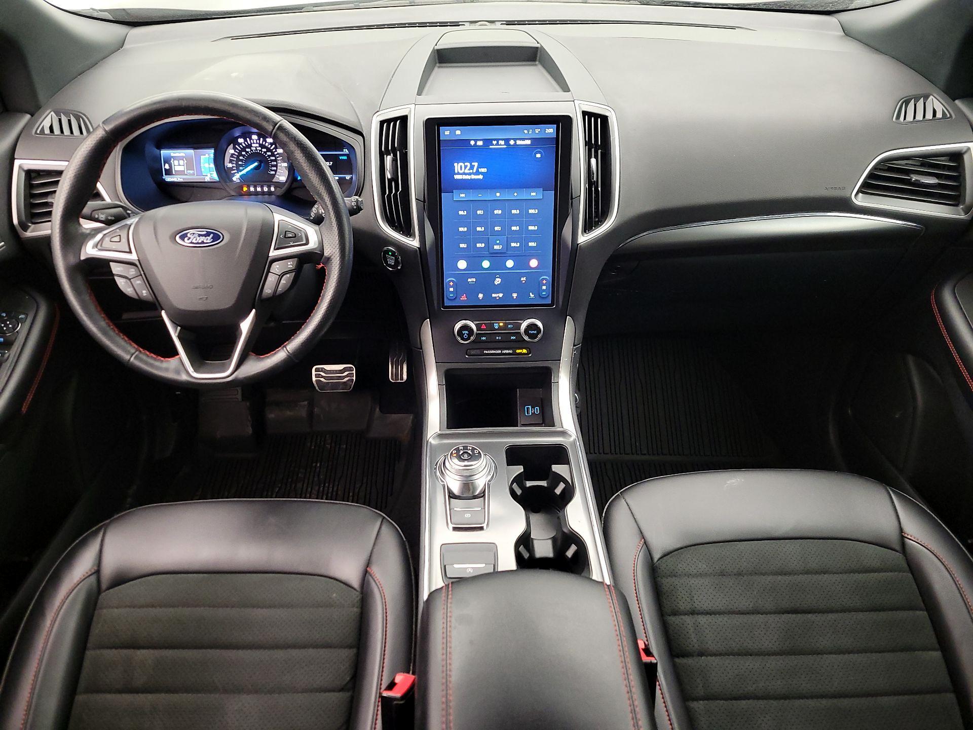 Thumbnail: 2023 Ford Edge - 9