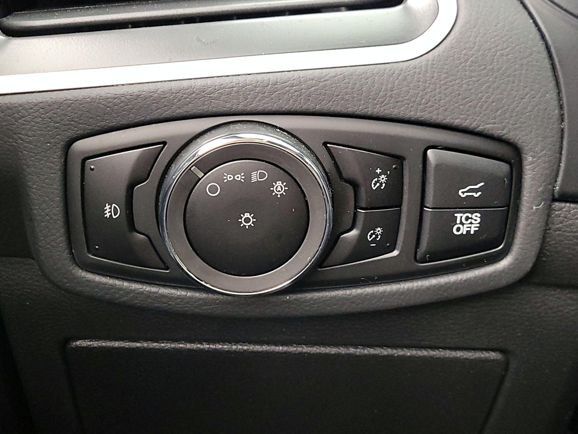 Thumbnail: 2023 Ford Edge - 13