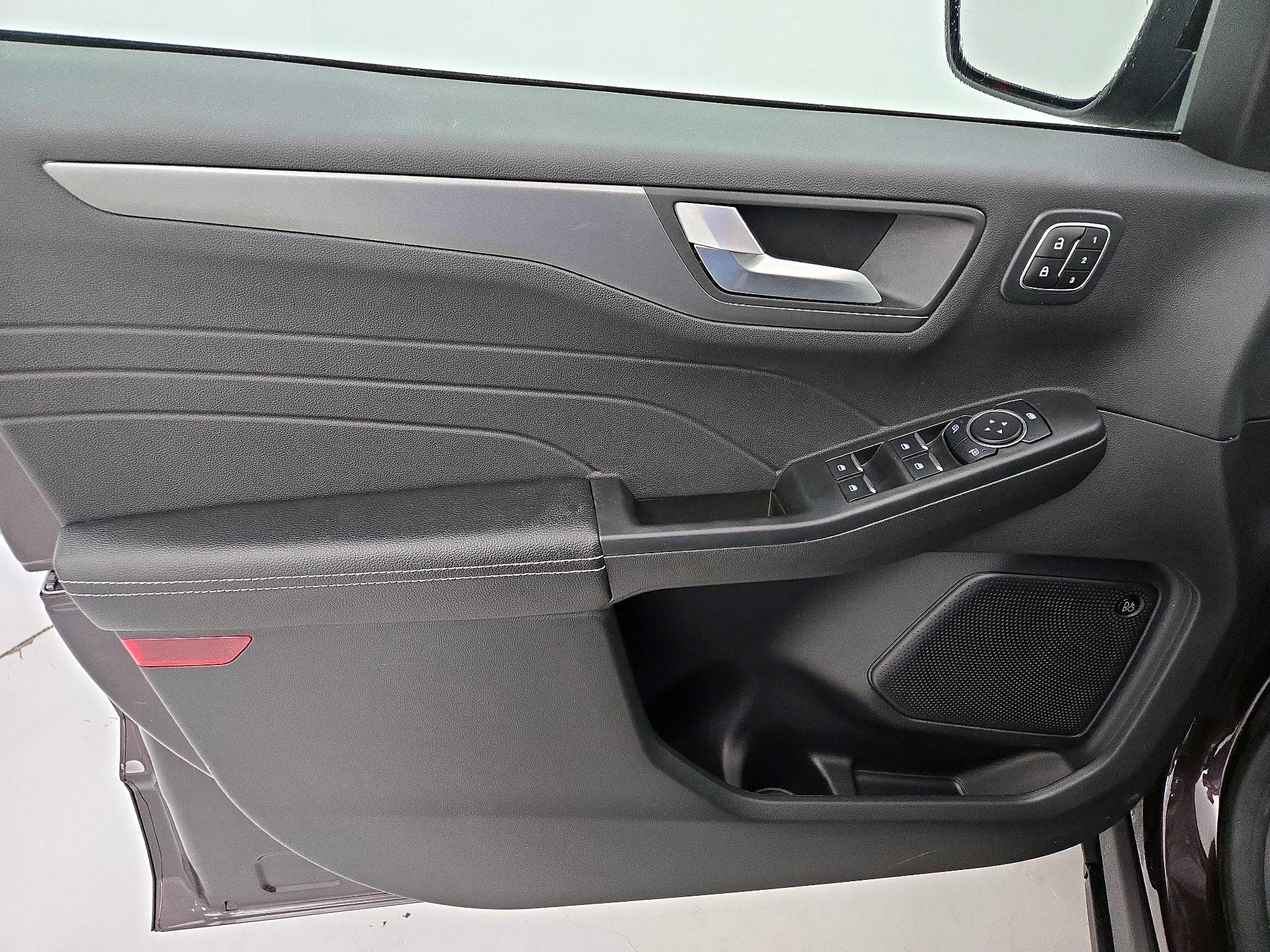 Thumbnail: 2023 Ford Escape - 12