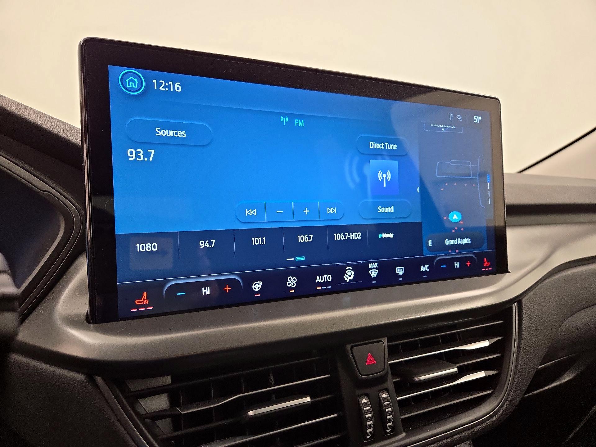 Thumbnail: 2023 Ford Escape - 16