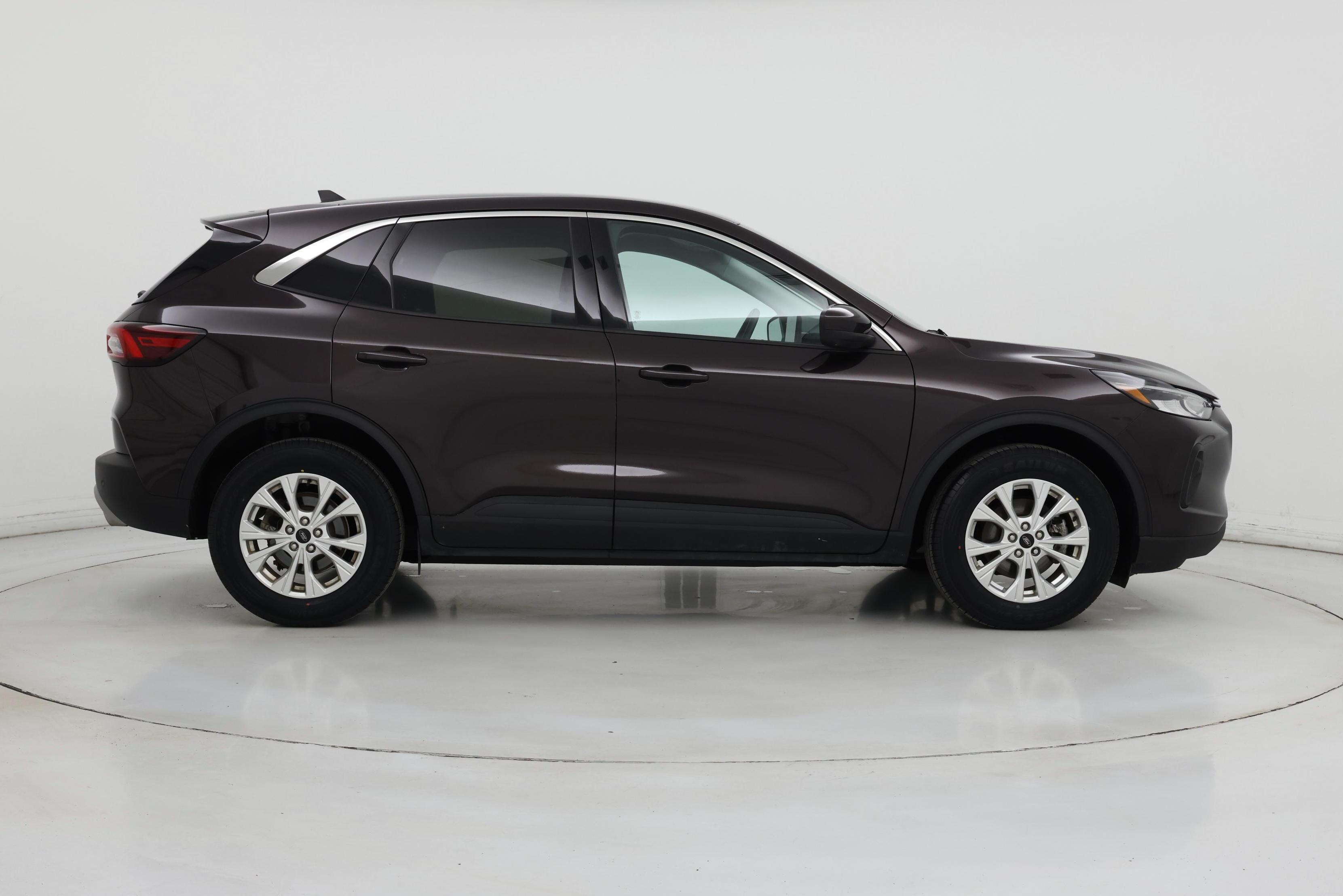 Thumbnail: 2023 Ford Escape - 7