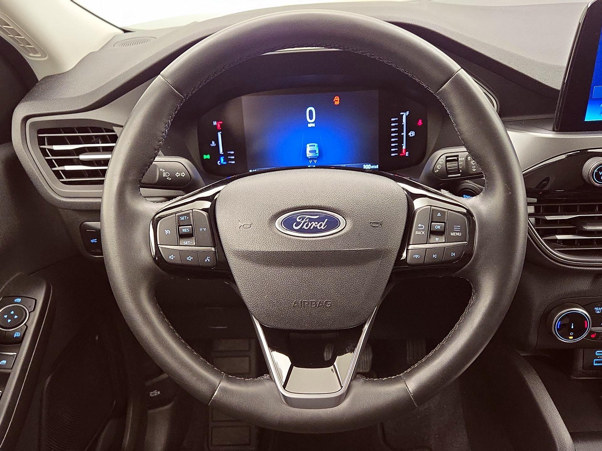 Thumbnail: 2023 Ford Escape - 10