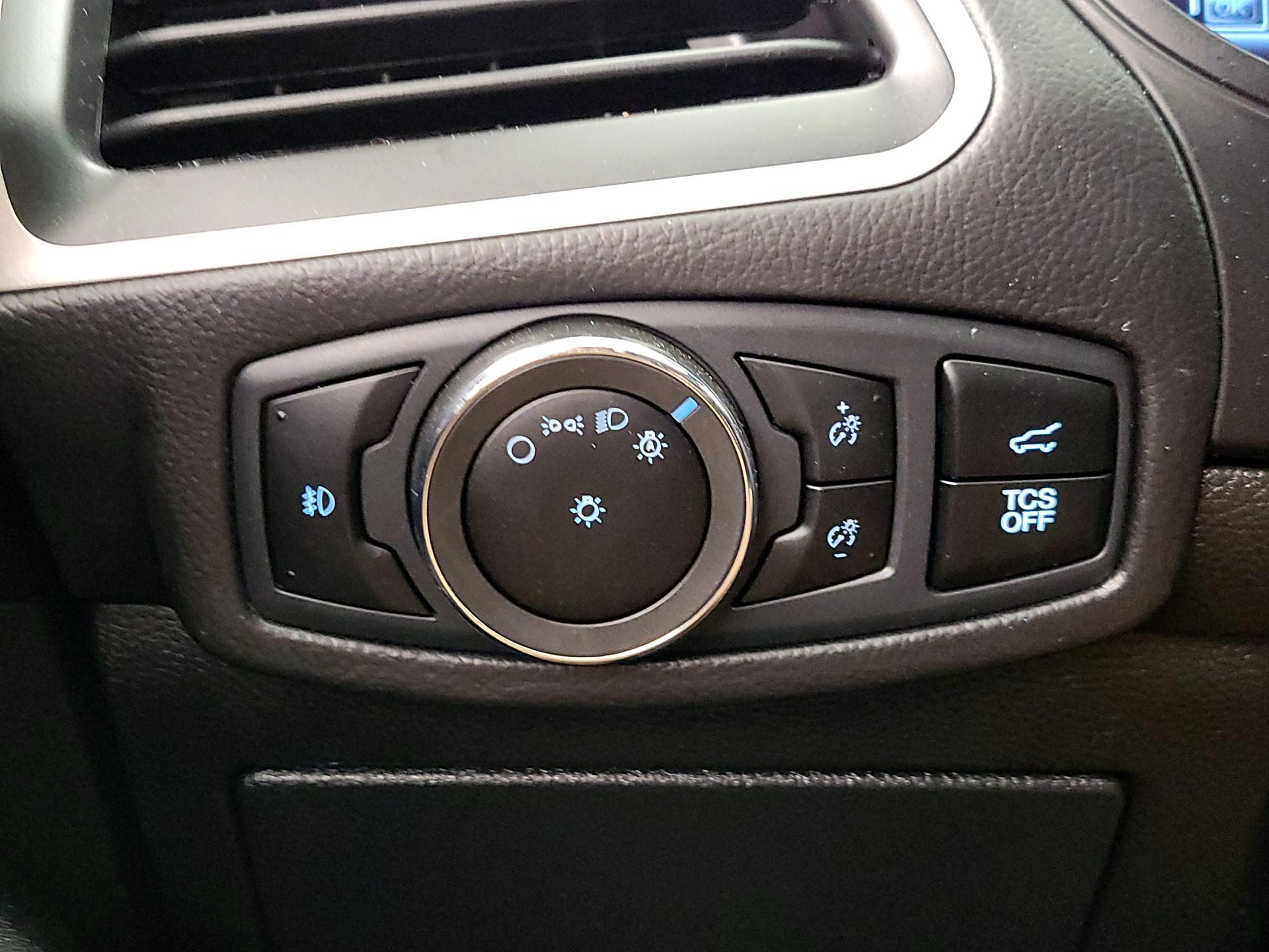 Thumbnail: 2023 Ford Edge - 13