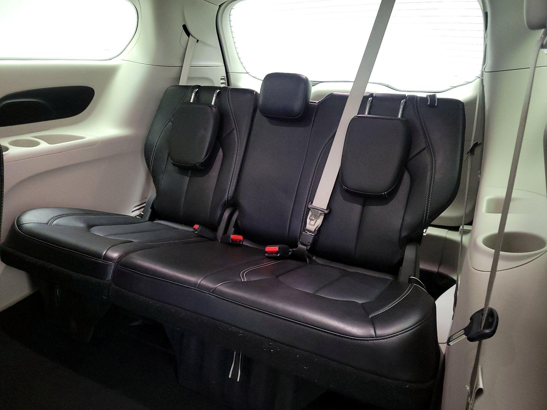 Thumbnail: 2024 Chrysler Pacifica - 20