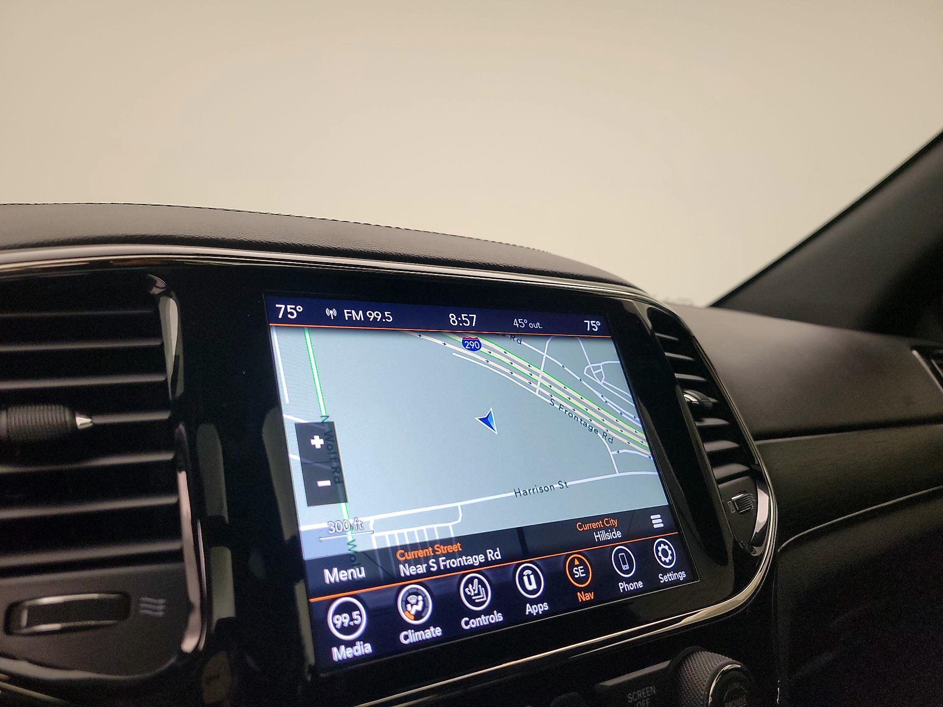 Thumbnail: 2021 Jeep Grand Cherokee - 14