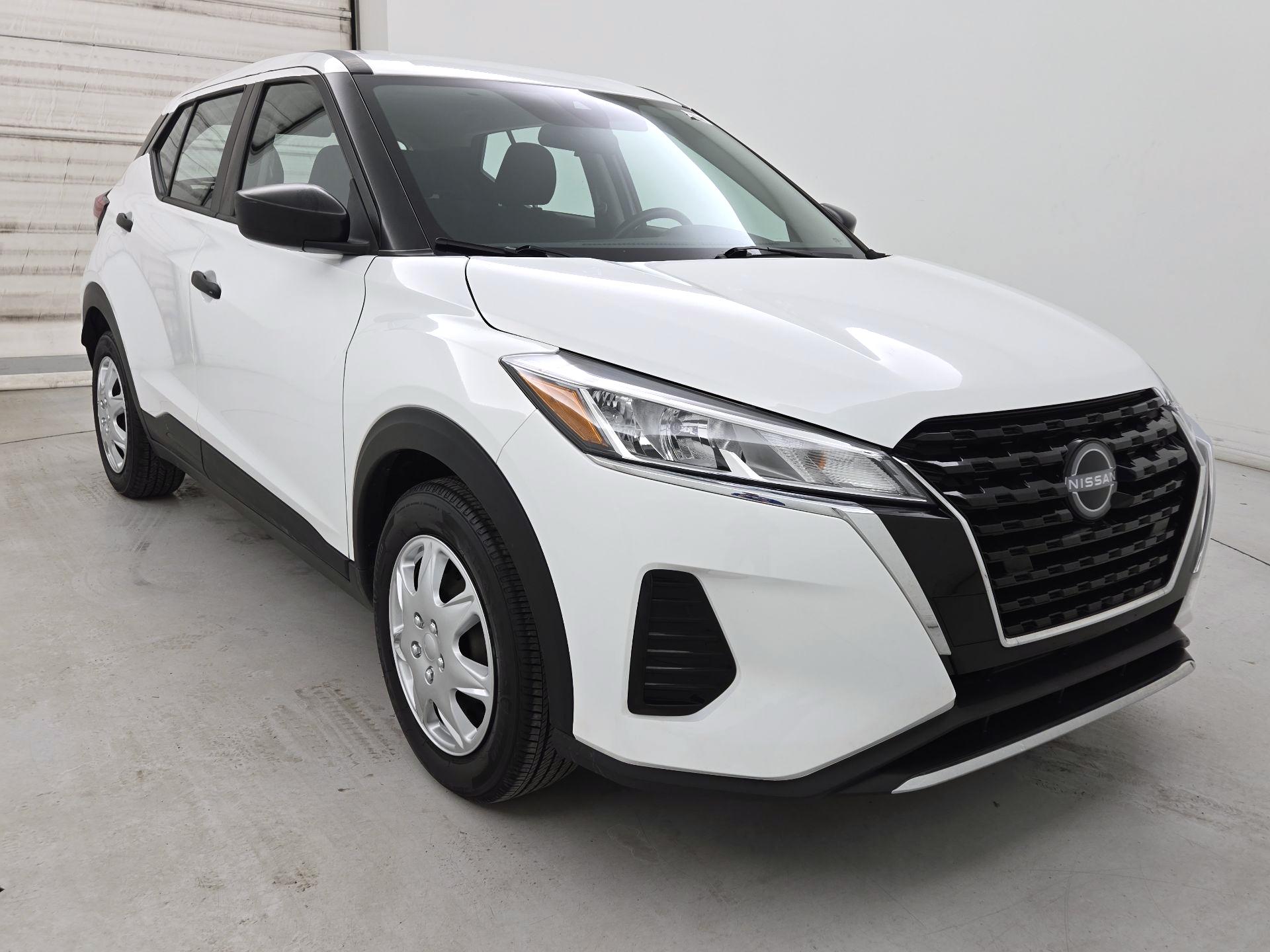 Thumbnail: 2023 Nissan Kicks - 1