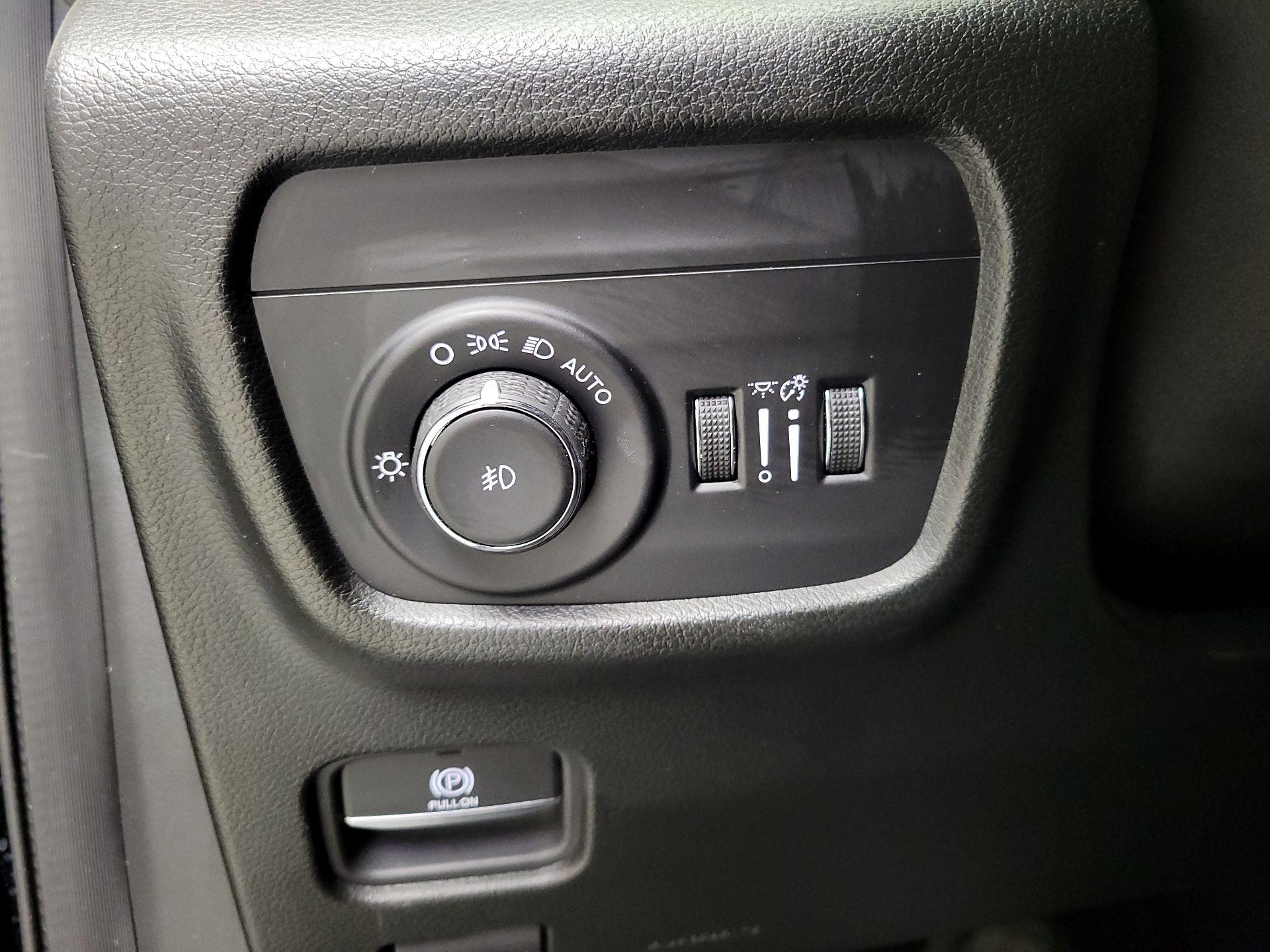 Thumbnail: 2023 Jeep Grand Cherokee - 13