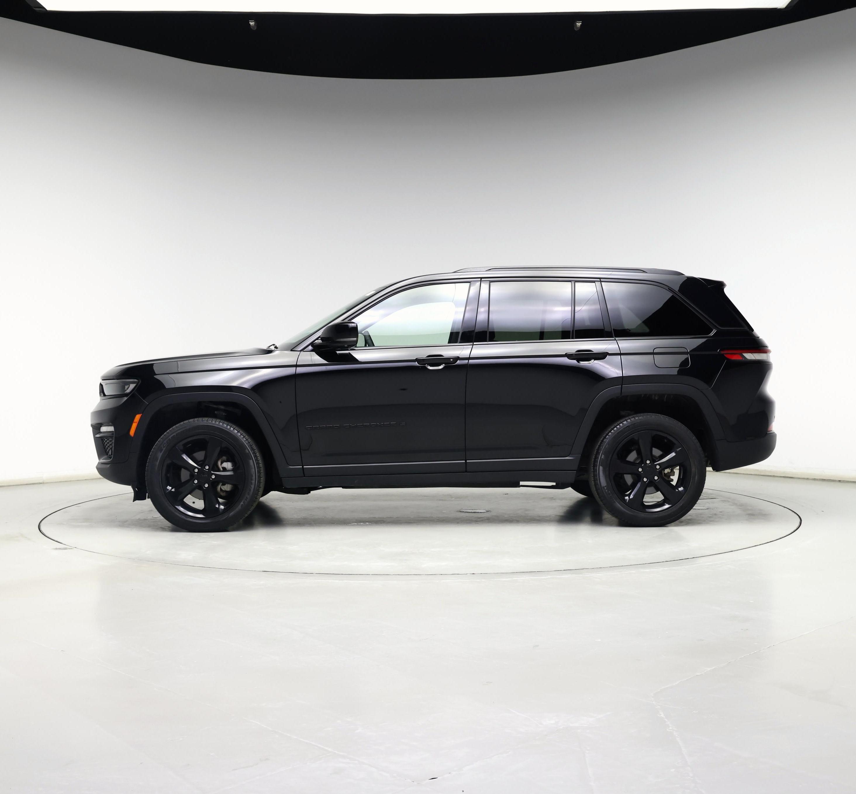 Thumbnail: 2023 Jeep Grand Cherokee - 3