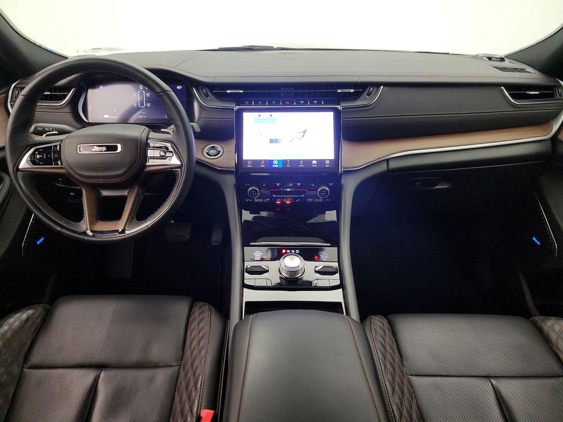 Thumbnail: 2022 Jeep Grand Cherokee - 9