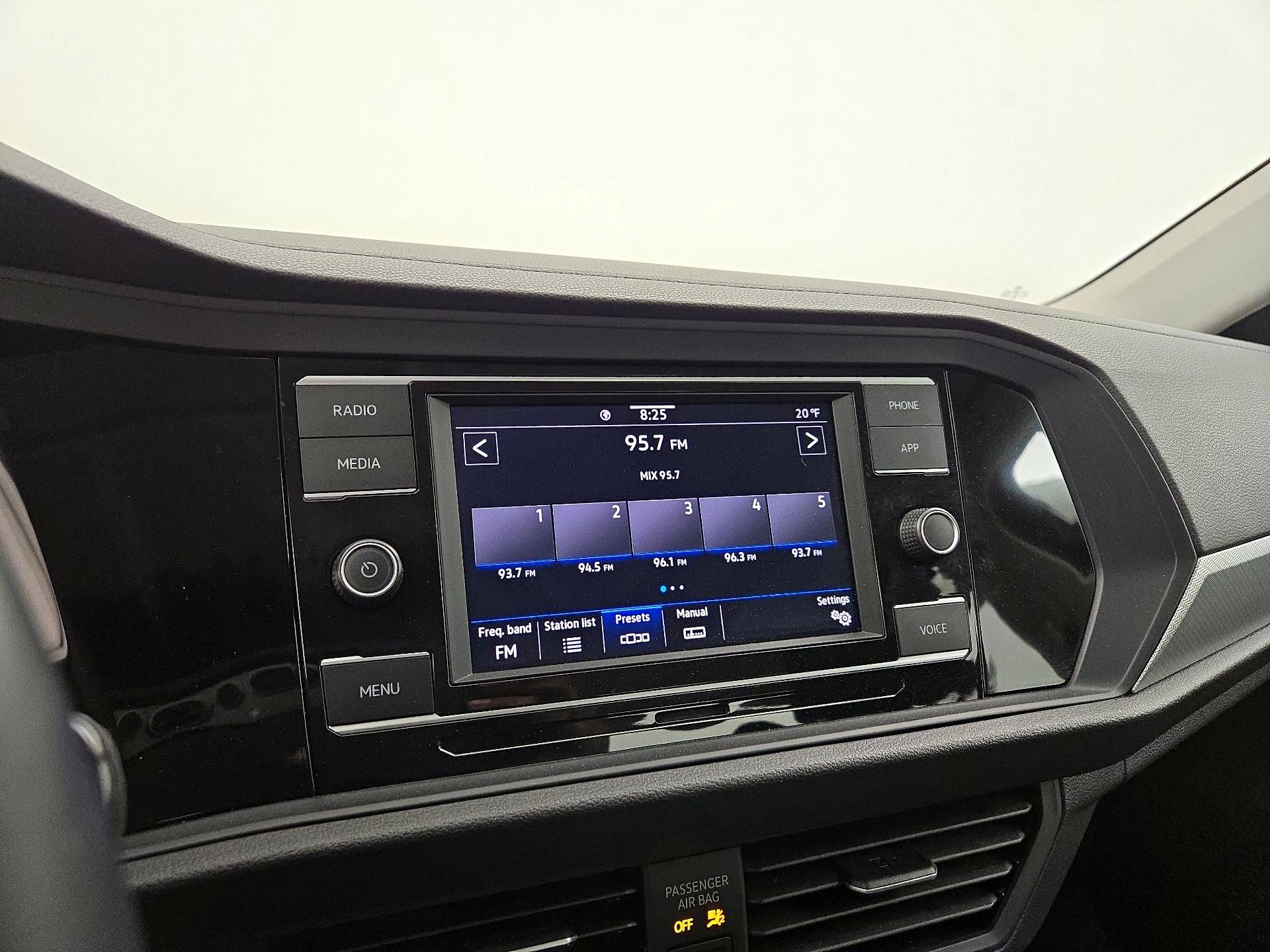 Thumbnail: 2024 Volkswagen Jetta - 15