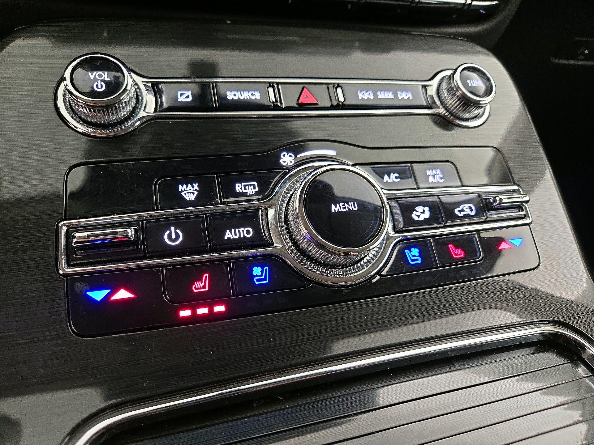 Thumbnail: 2023 Lincoln Nautilus - 17