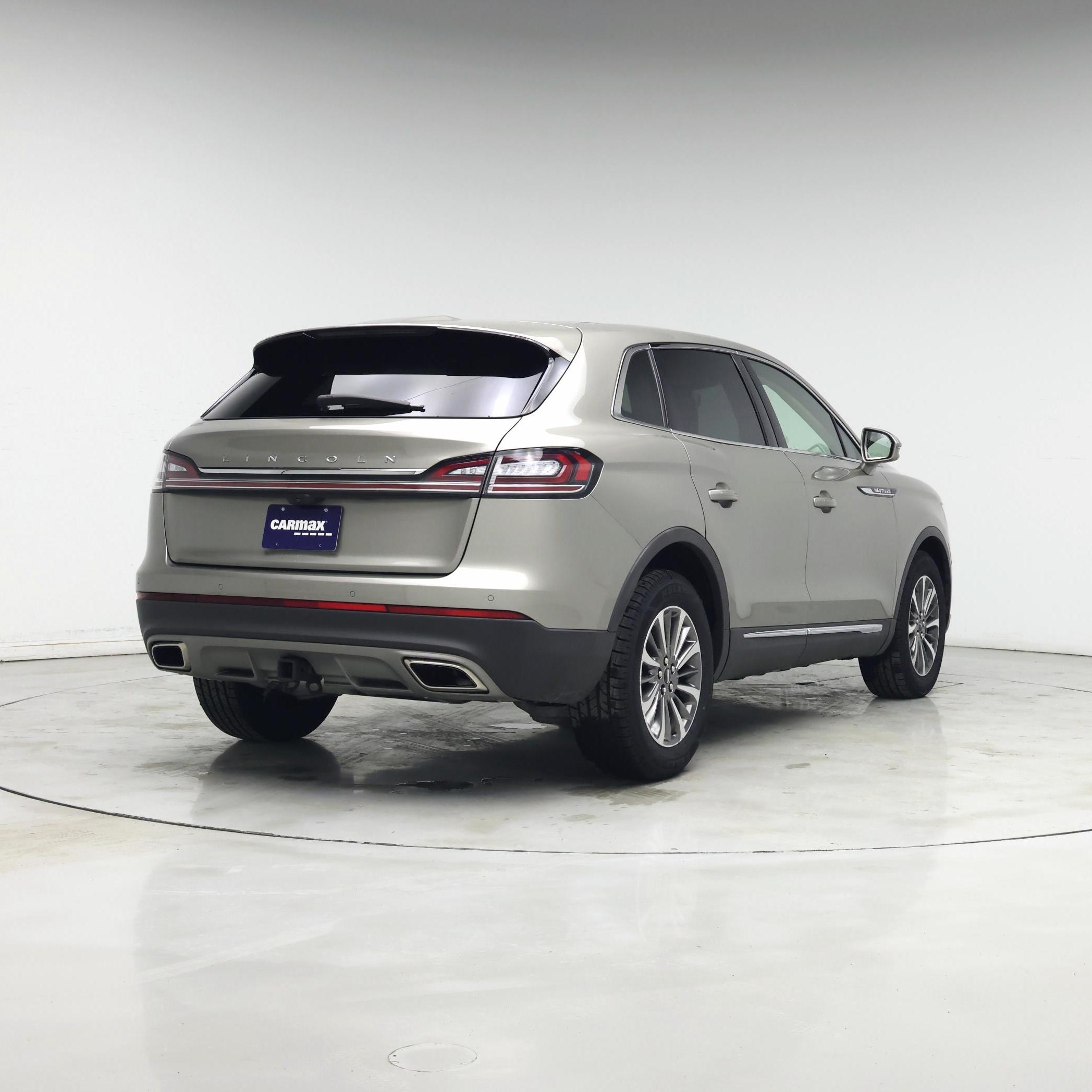 Thumbnail: 2023 Lincoln Nautilus - 8