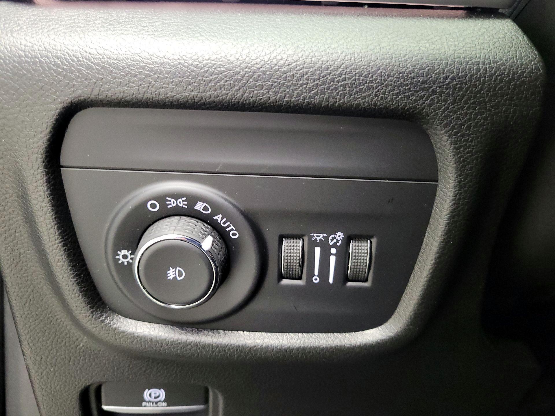 Thumbnail: 2023 Jeep Grand Cherokee - 13