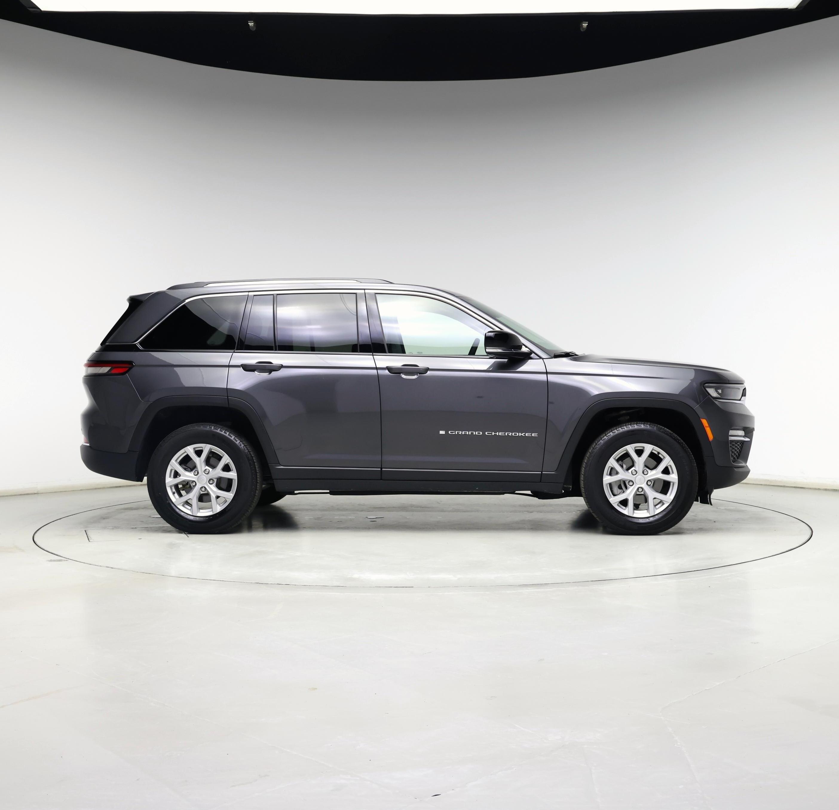 Thumbnail: 2023 Jeep Grand Cherokee - 7