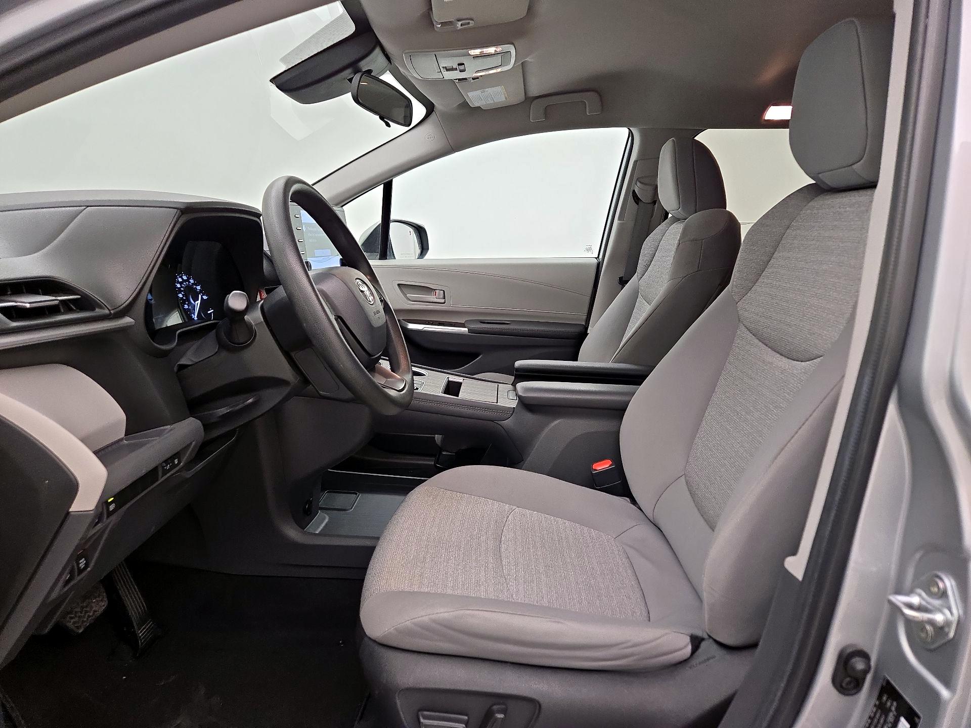 Thumbnail: 2024 Toyota Sienna - 11