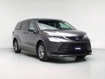 2024 Toyota Sienna Hybrid LE