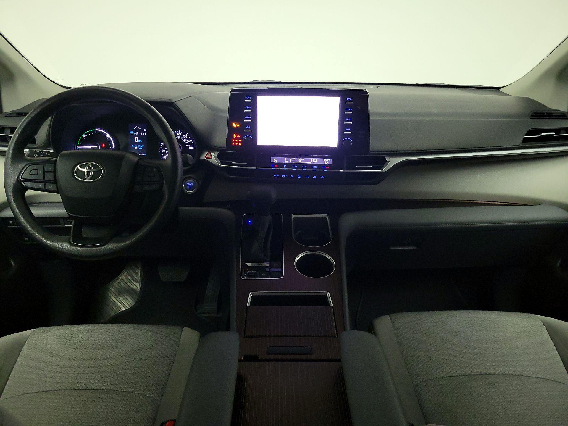 Thumbnail: 2024 Toyota Sienna - 9