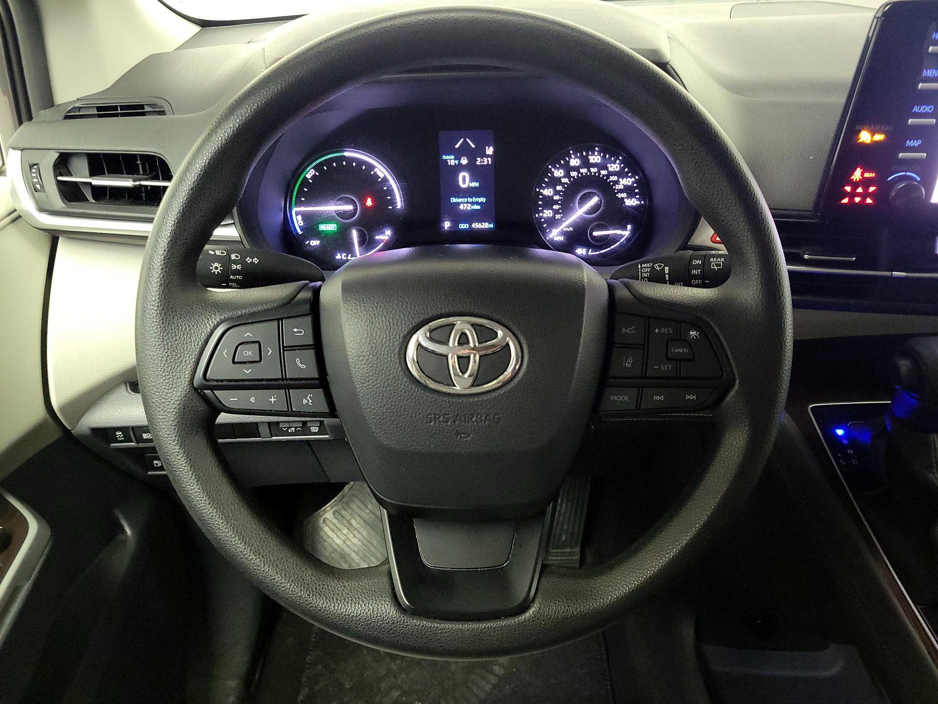 Thumbnail: 2024 Toyota Sienna - 10