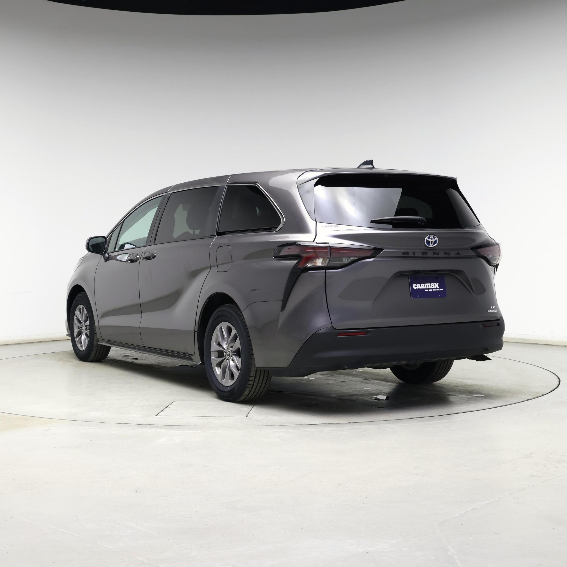 Thumbnail: 2024 Toyota Sienna - 2