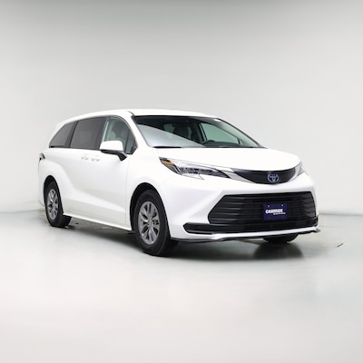 2024 Toyota Sienna LE