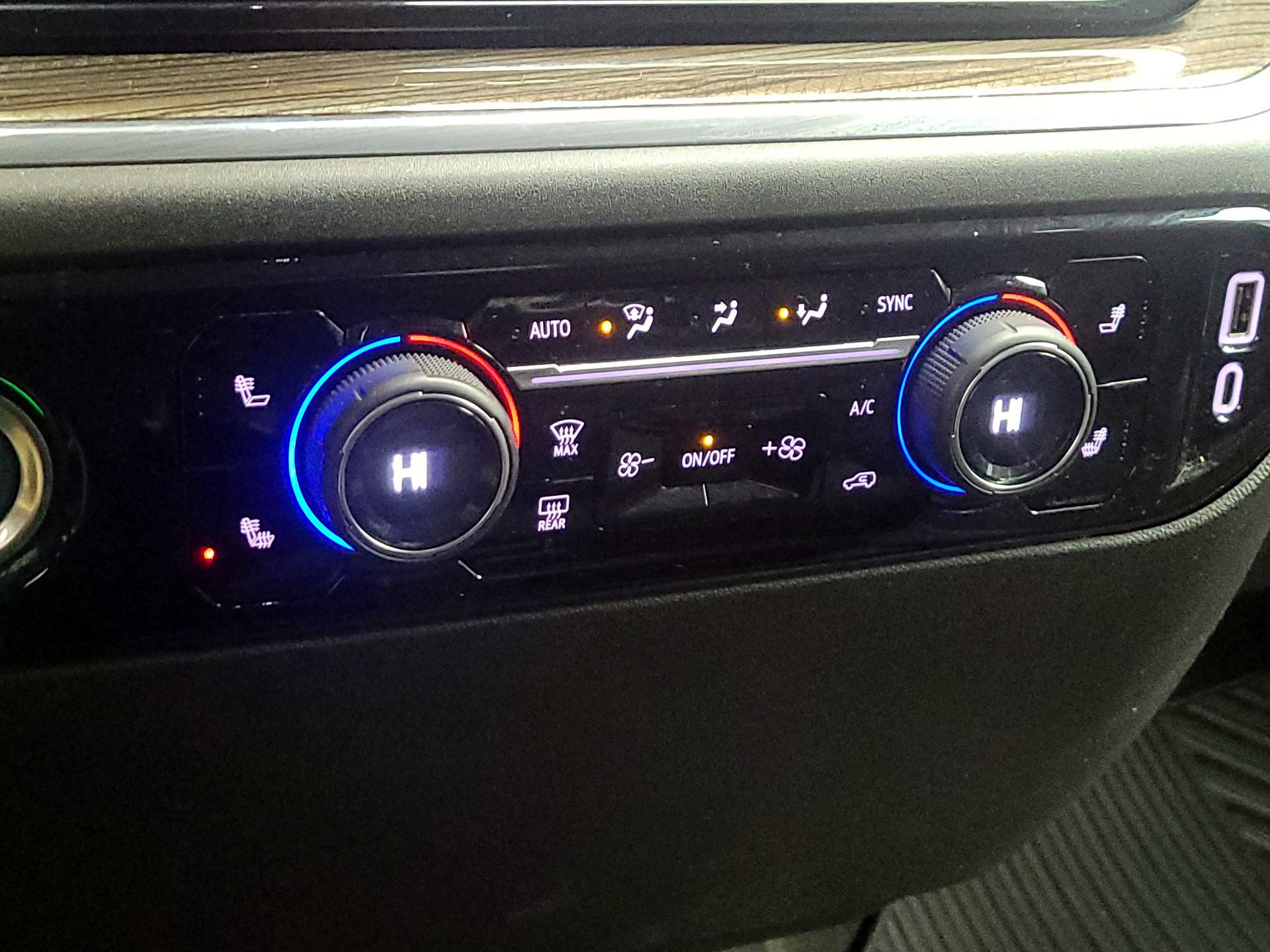 Thumbnail: 2024 Chevrolet Silverado 1500 - 17