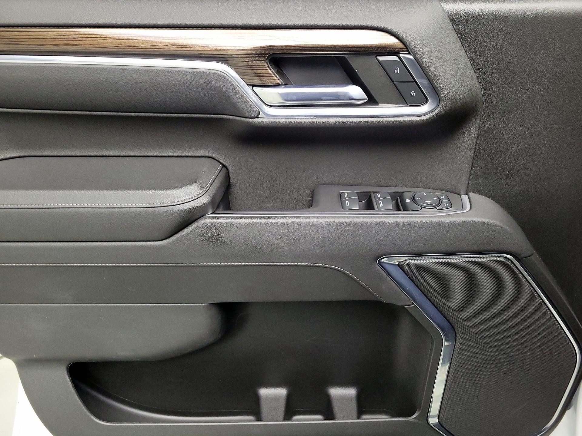 Thumbnail: 2023 Chevrolet Silverado 1500 - 12