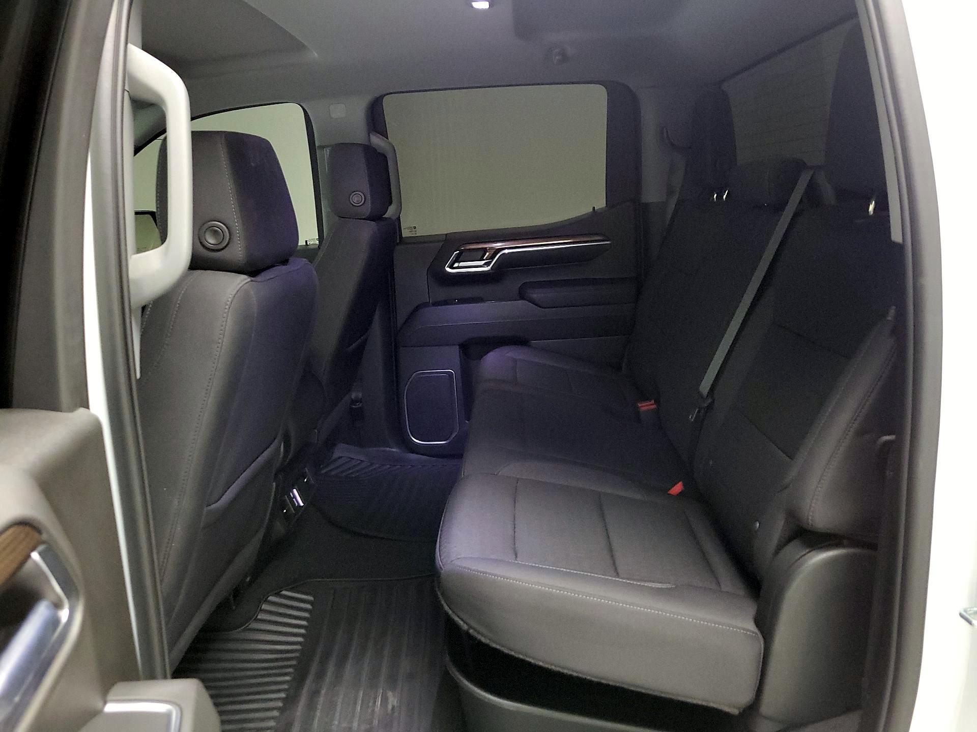 Thumbnail: 2023 Chevrolet Silverado 1500 - 19