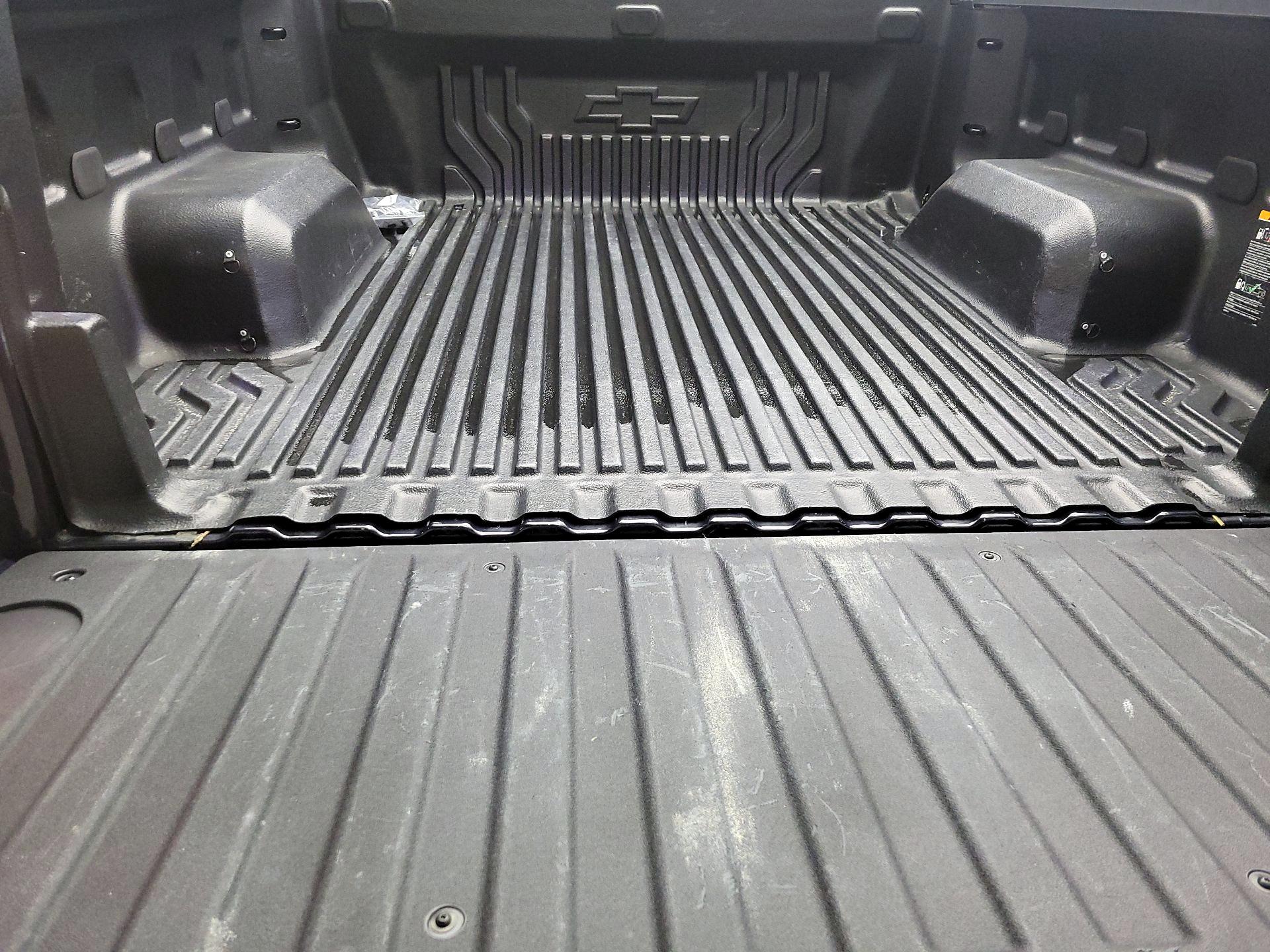 Thumbnail: 2023 Chevrolet Silverado 1500 - 16