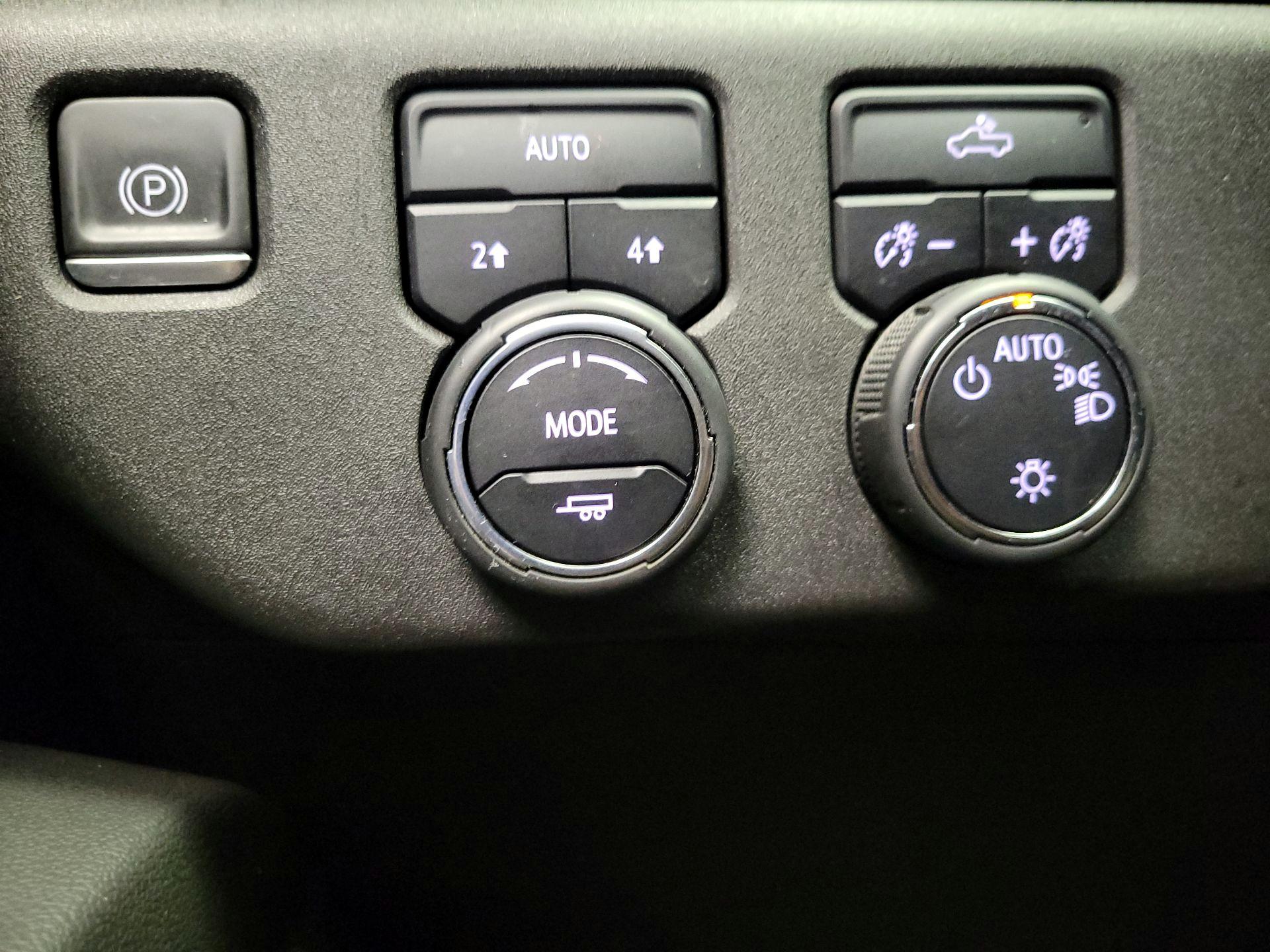 Thumbnail: 2022 Chevrolet Silverado 1500 - 13