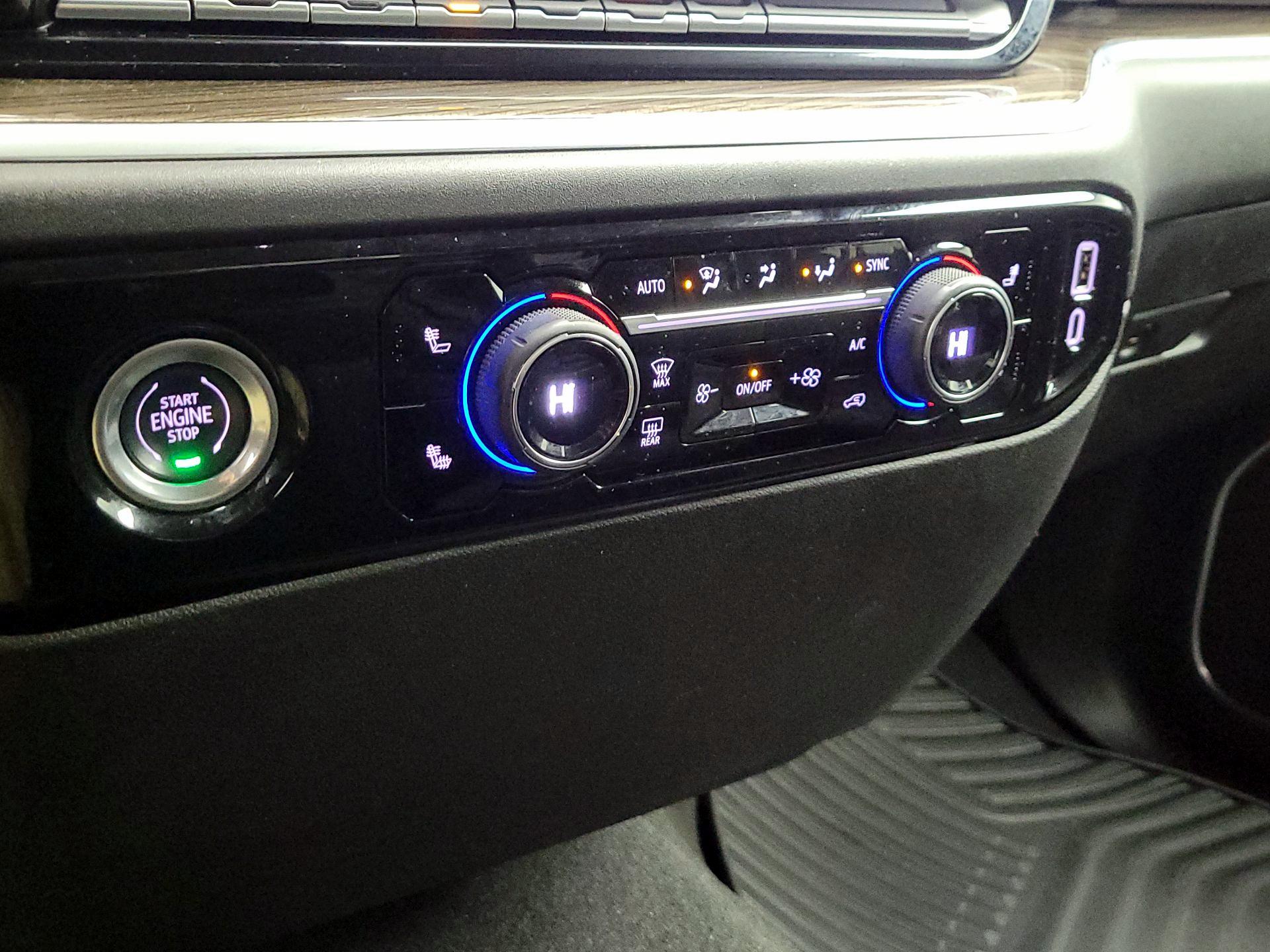 Thumbnail: 2022 Chevrolet Silverado 1500 - 16