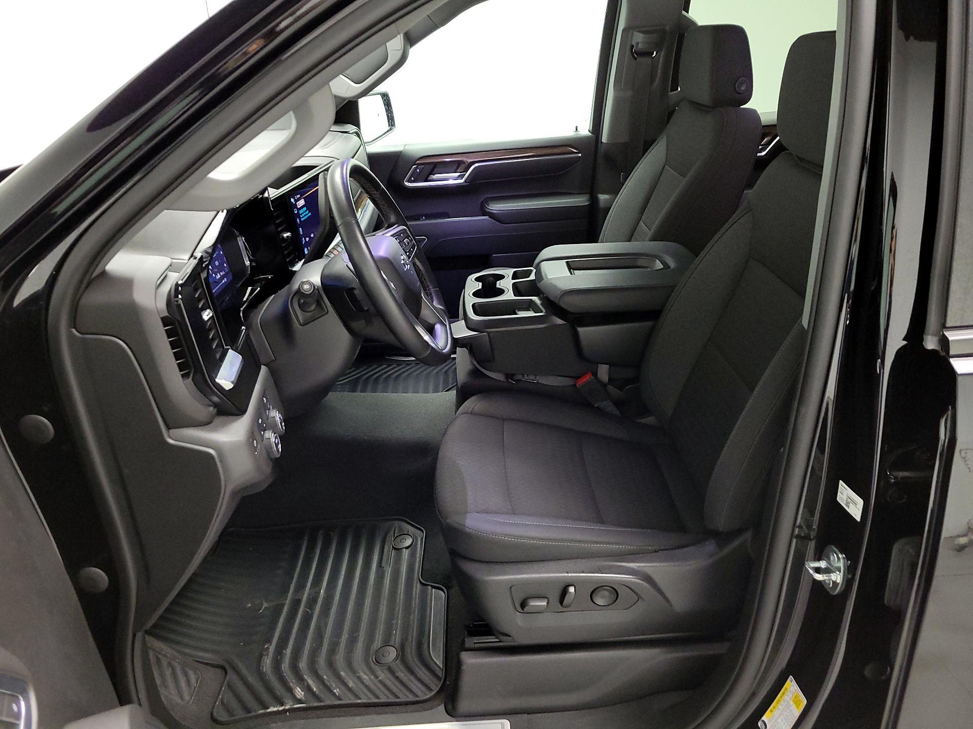 Thumbnail: 2023 Chevrolet Silverado 1500 - 11