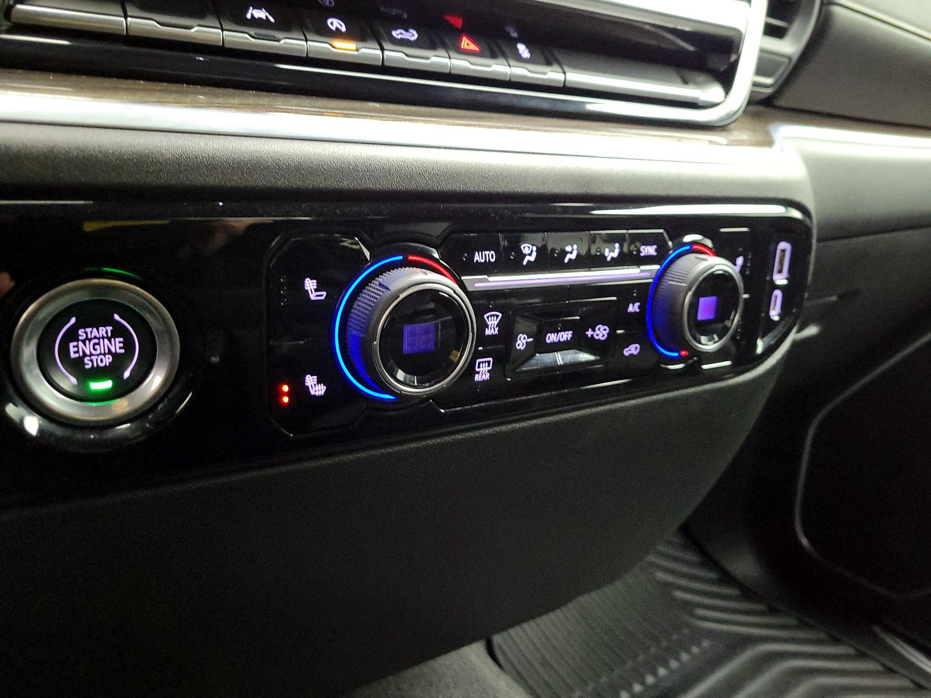 Thumbnail: 2022 Chevrolet Silverado 1500 - 16