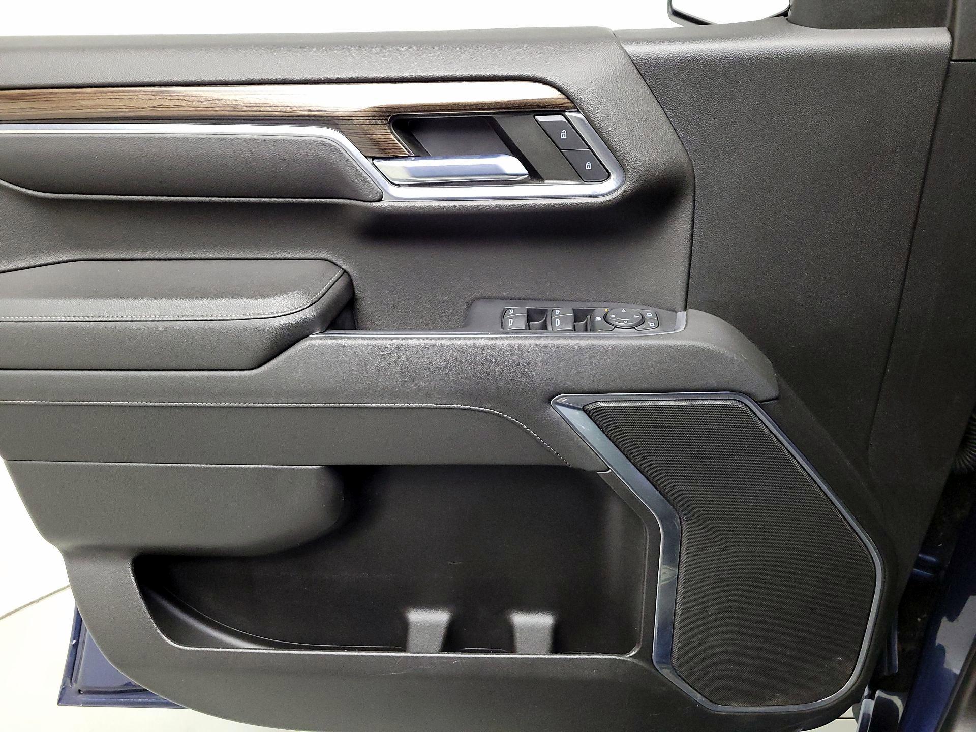 Thumbnail: 2022 Chevrolet Silverado 1500 - 12