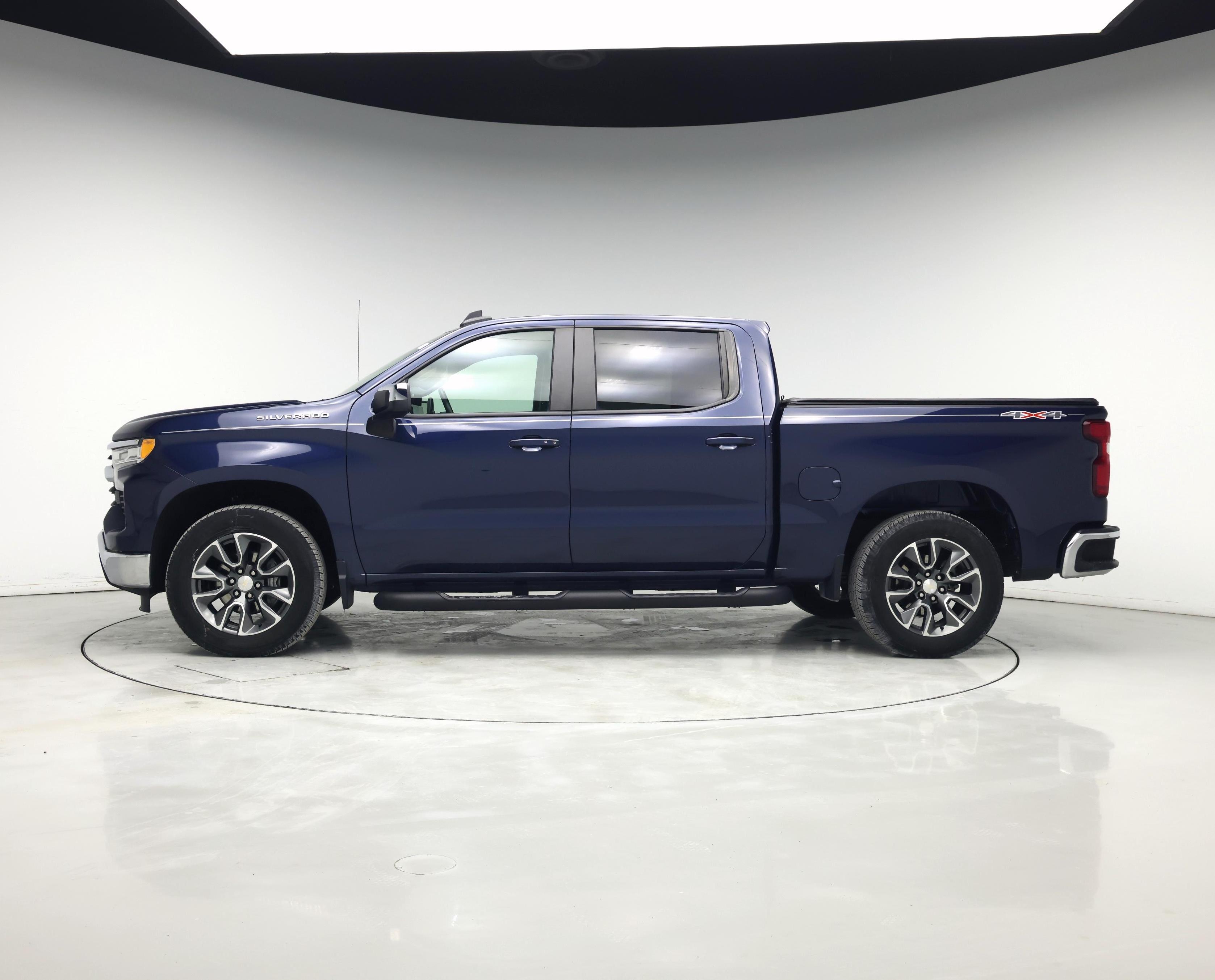 Thumbnail: 2022 Chevrolet Silverado 1500 - 3