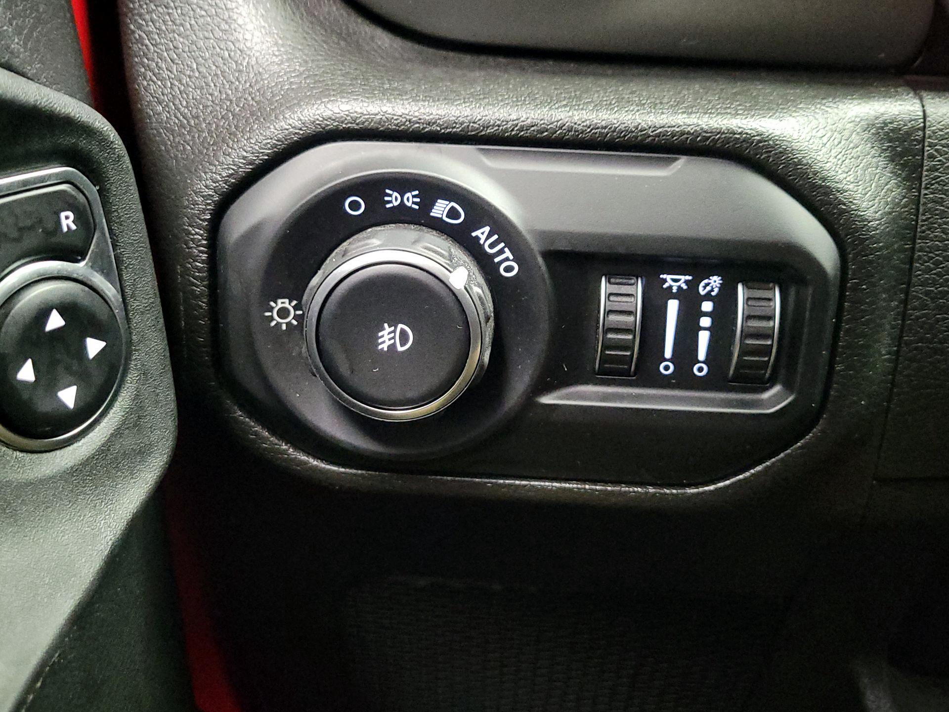 Thumbnail: 2022 Jeep Wrangler - 13