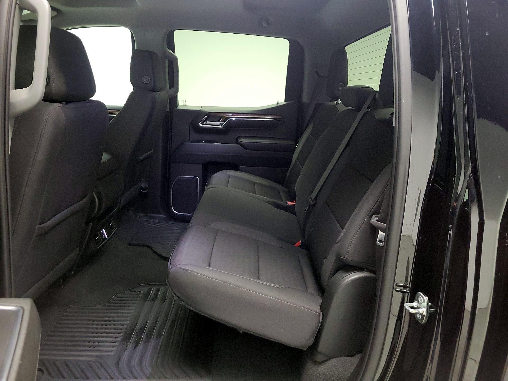 Thumbnail: 2023 Chevrolet Silverado 1500 - 17