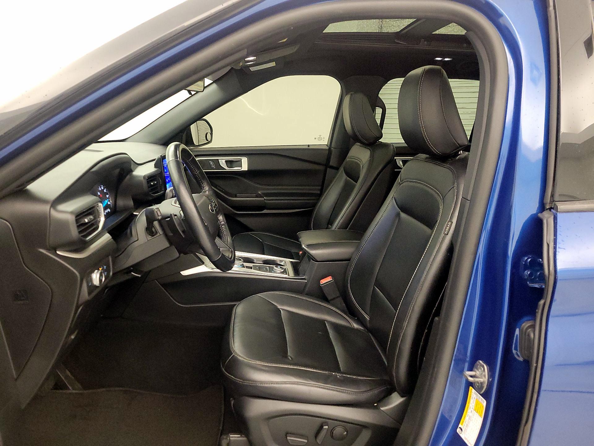 Thumbnail: 2020 Ford Explorer - 11