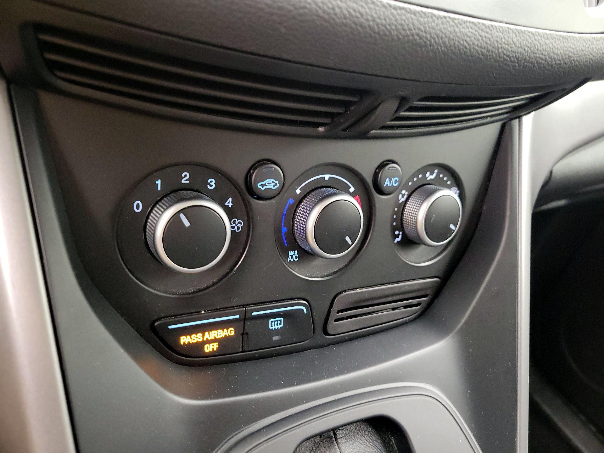 Thumbnail: 2016 Ford Escape - 16