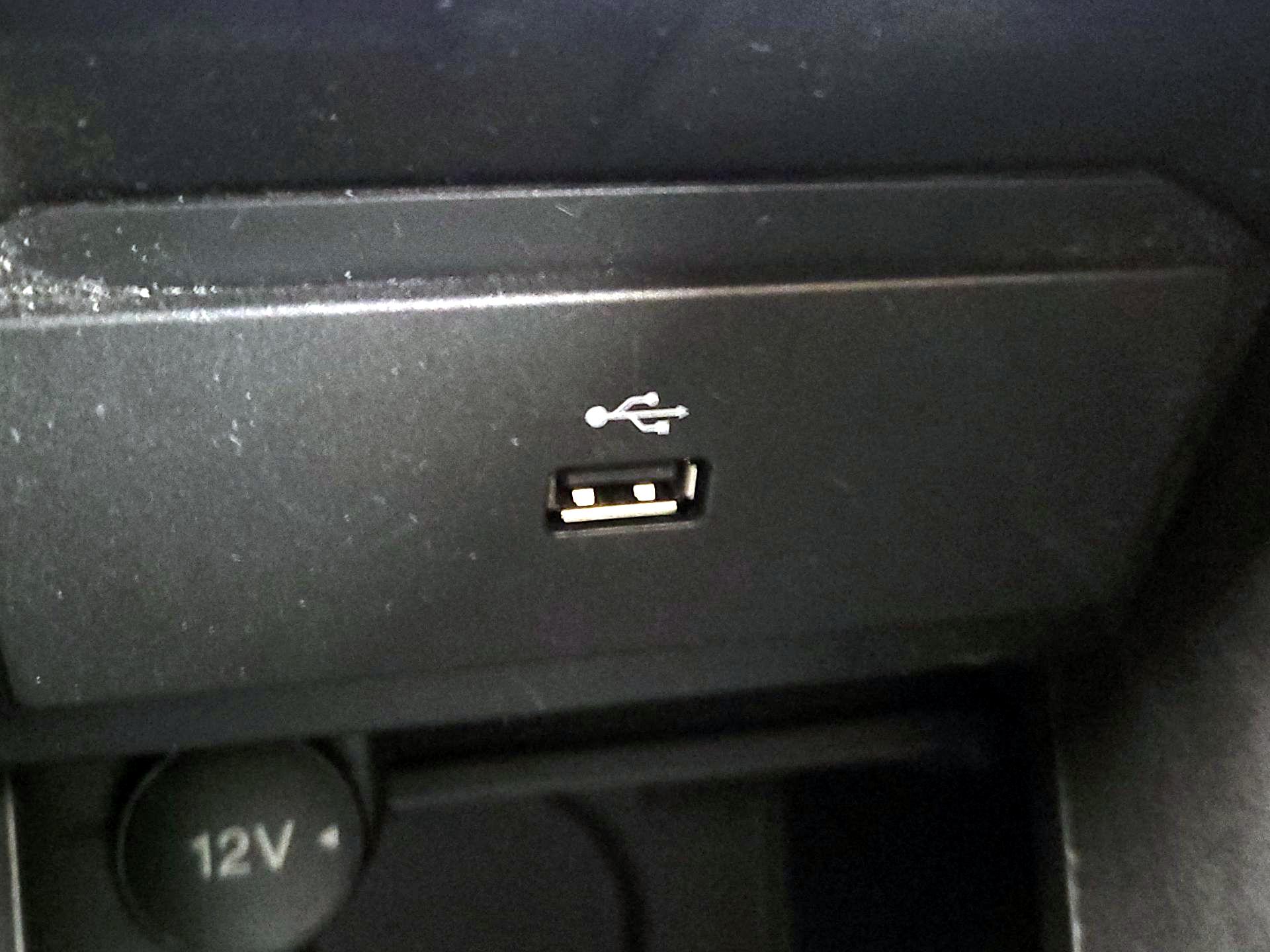 Thumbnail: 2016 Ford Escape - 18